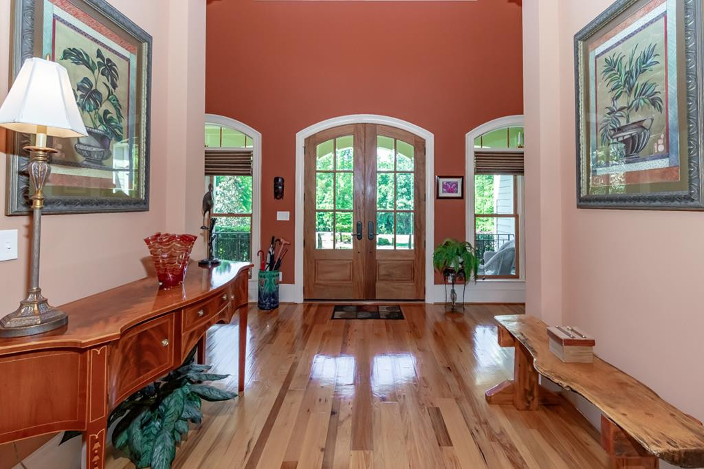 Entry / Foyer