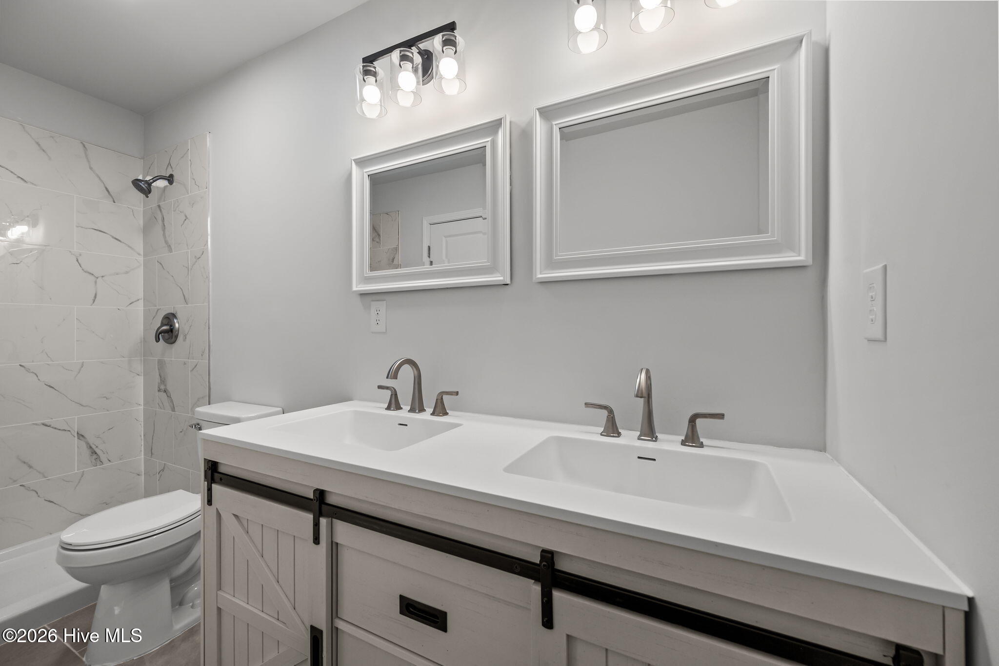 100505394 | Photo 29