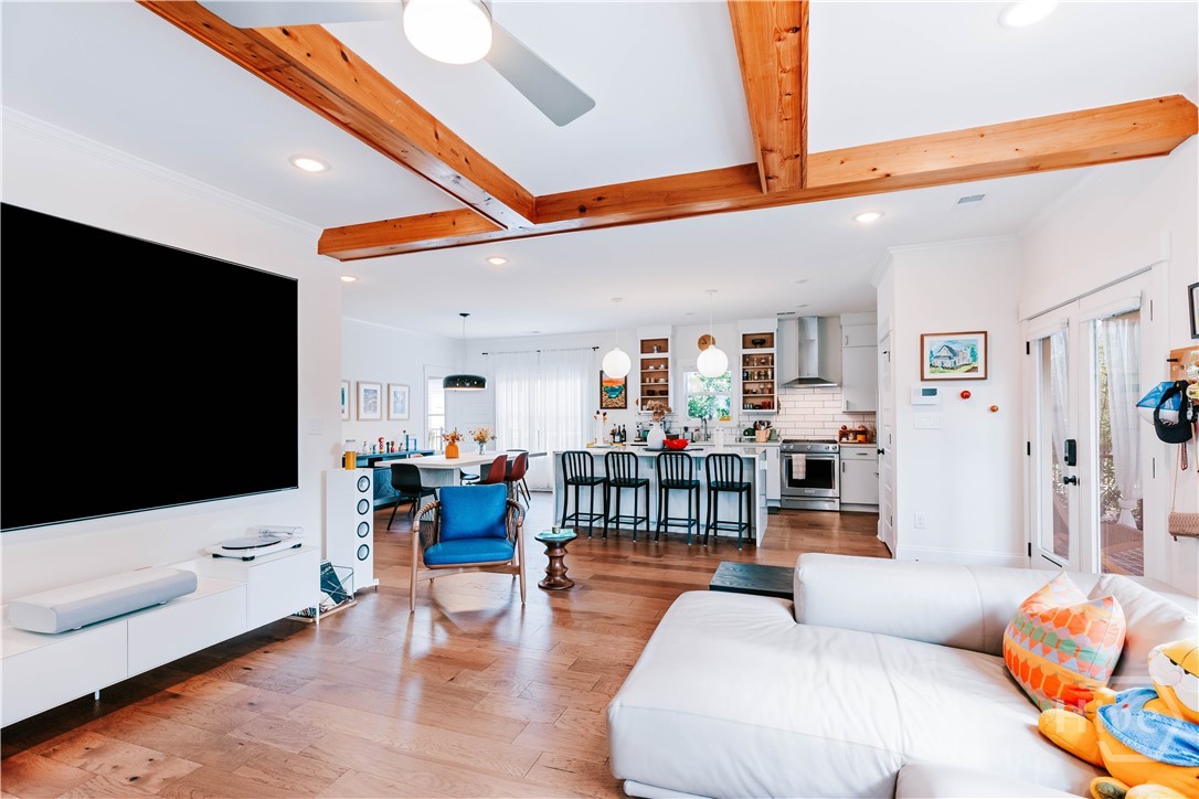 675 Sunset Drive