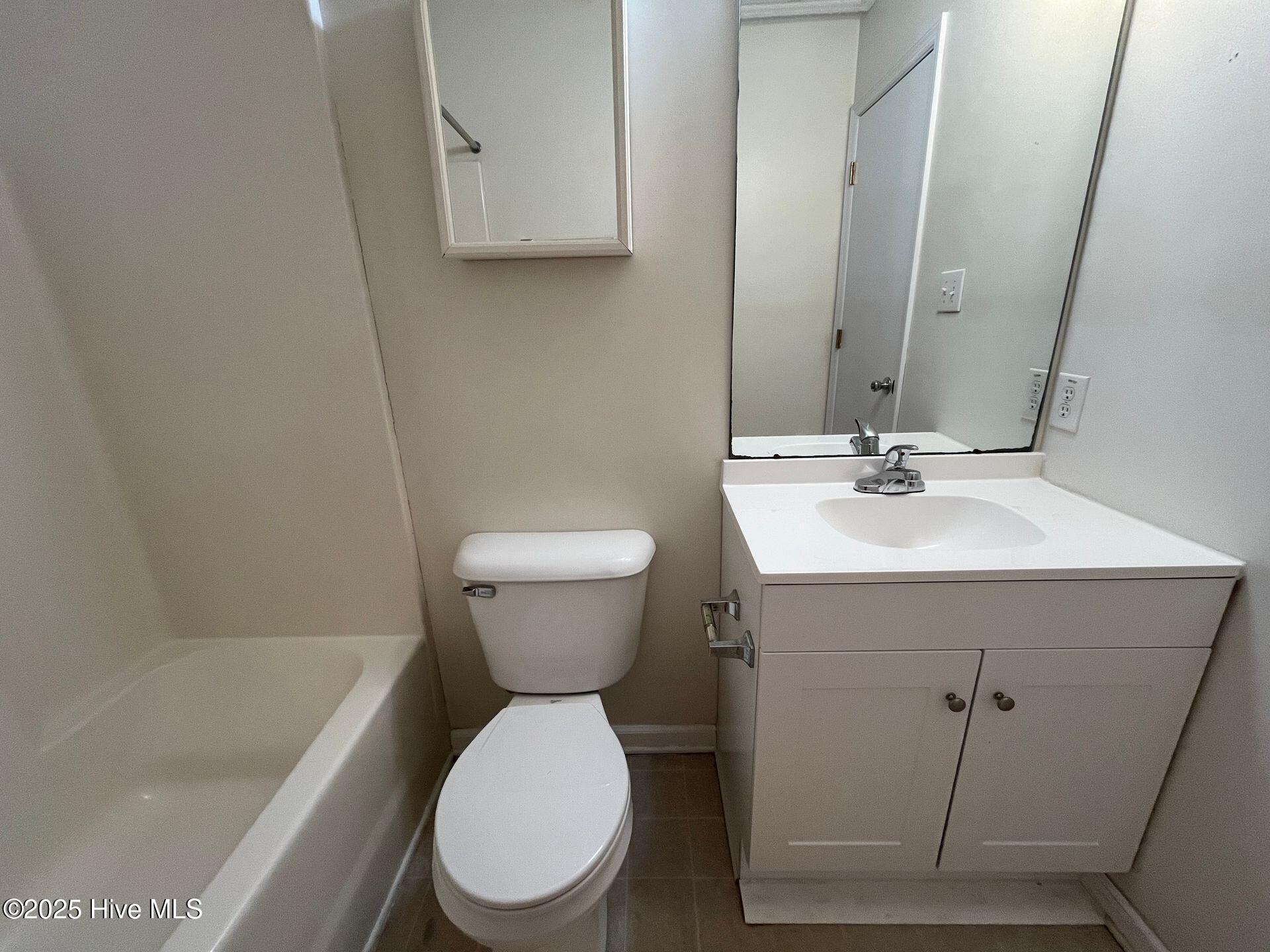 100569102 | Photo 27