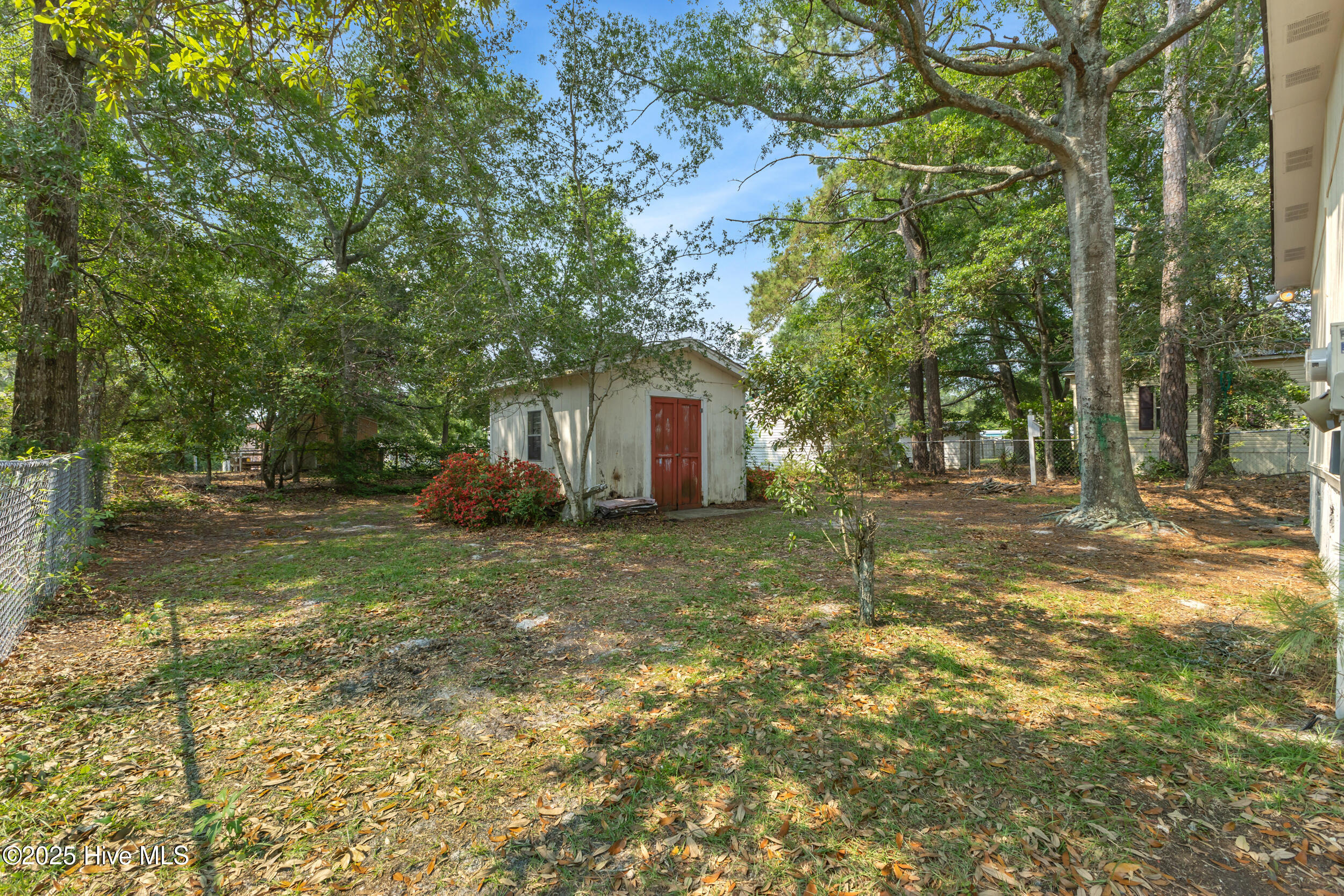 100511542 | Photo 30