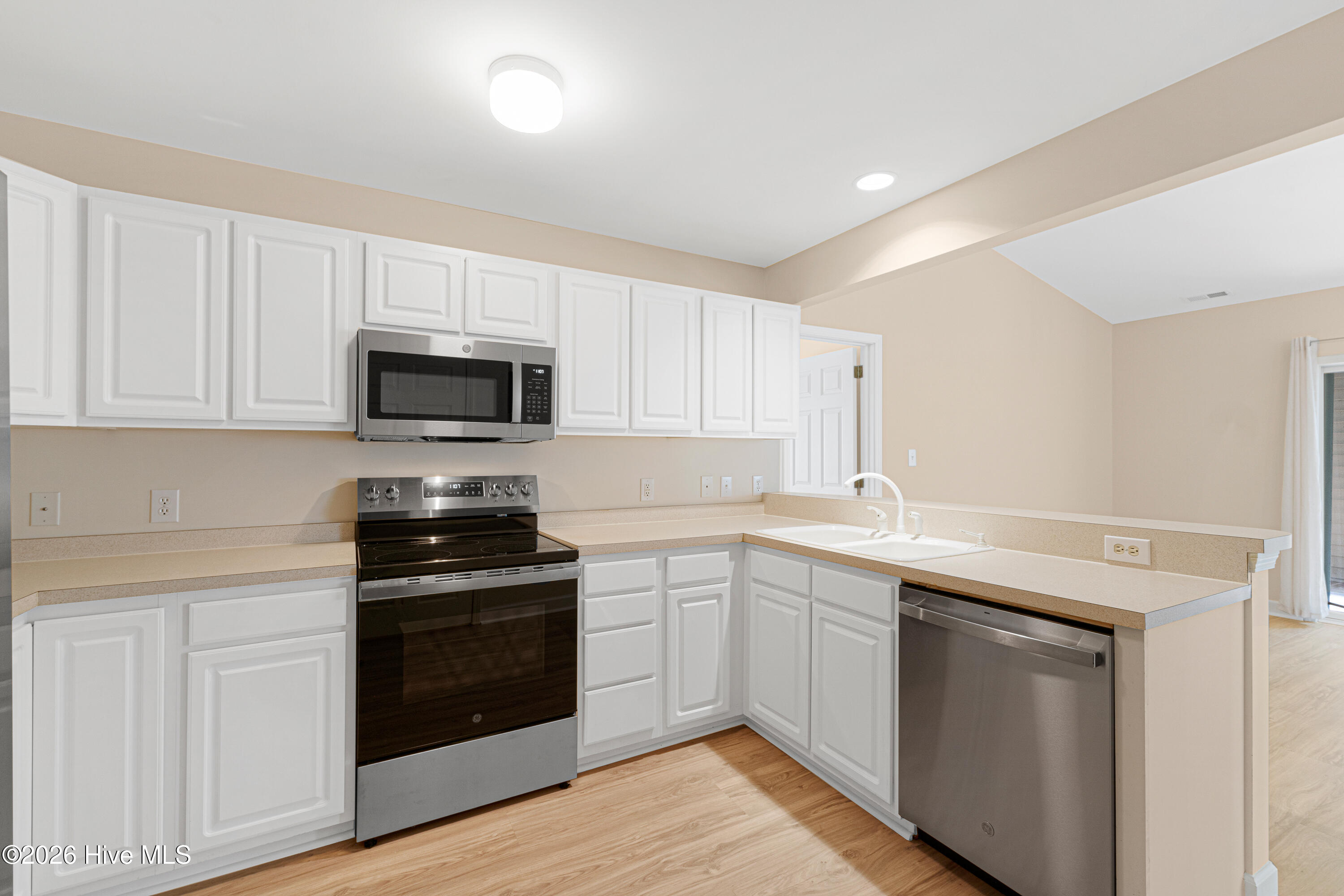 424 Commerce Avenue D, Bridgewood Condos,Morehead City