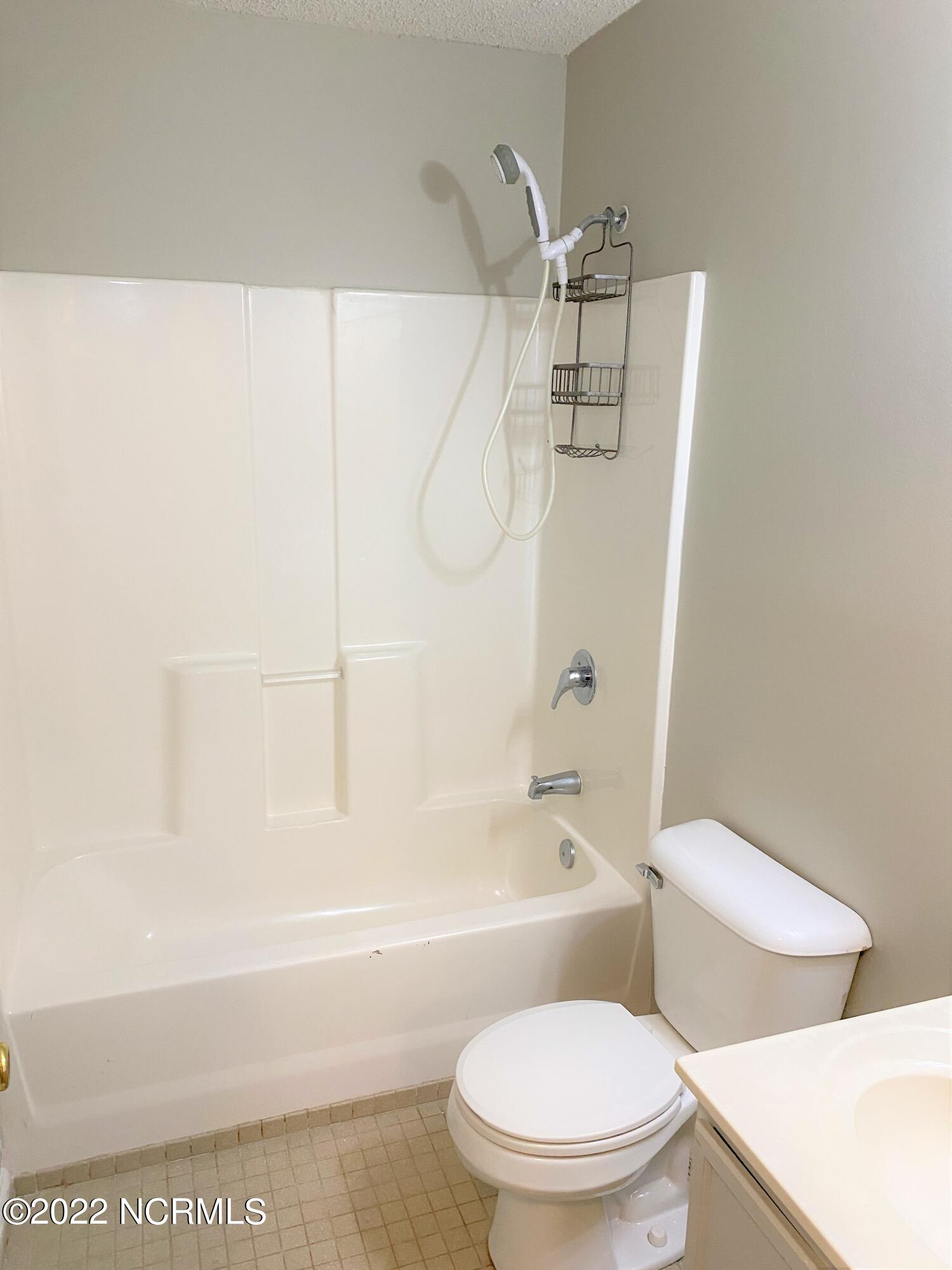 100565179 | Photo 12