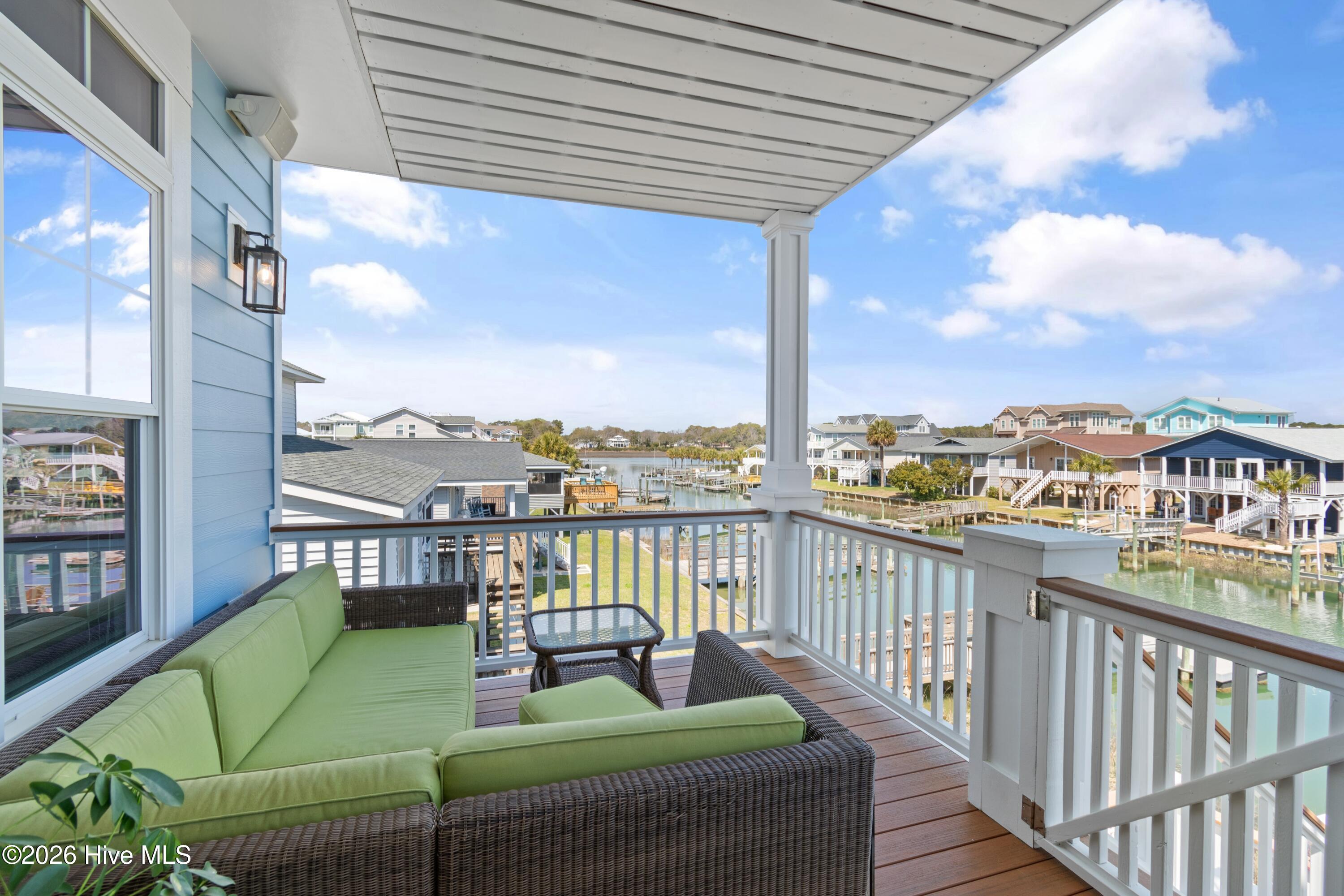 100562772 | Photo 72