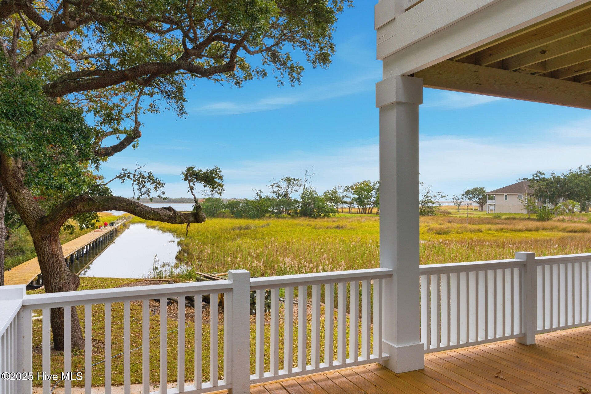 100540114 | Photo 74