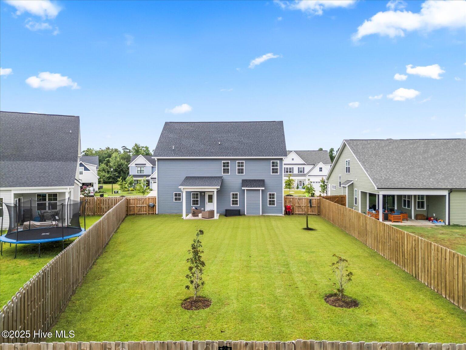 100559714 | Photo 37