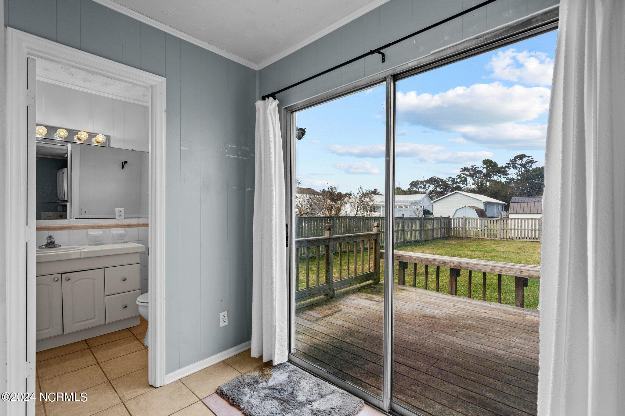 100546167 | Photo 18