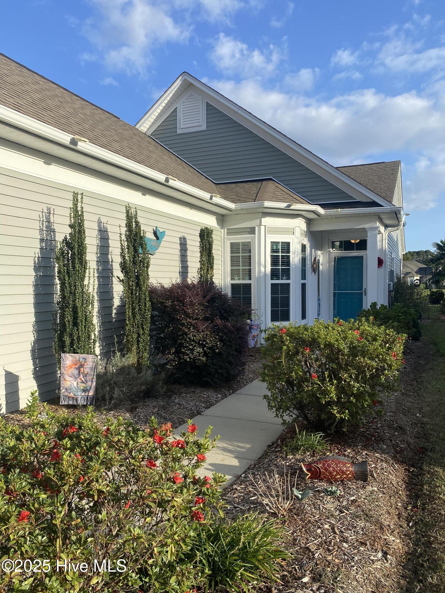 100534104 | Photo 27