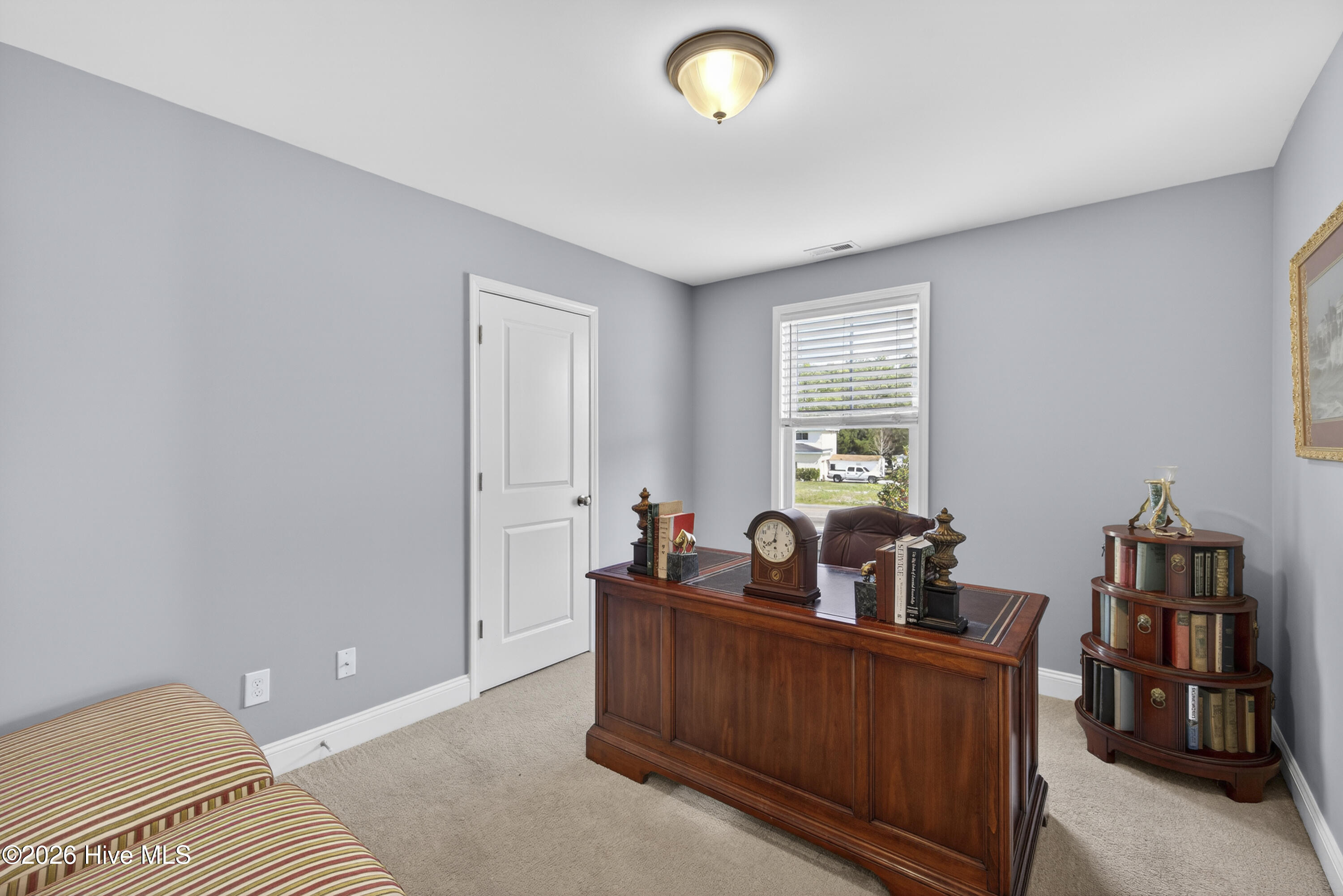 100569203 | Photo 24