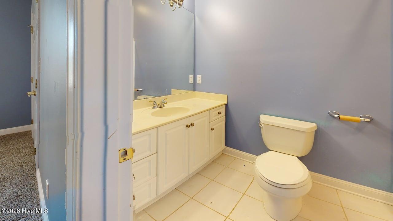 100568487 | Photo 16