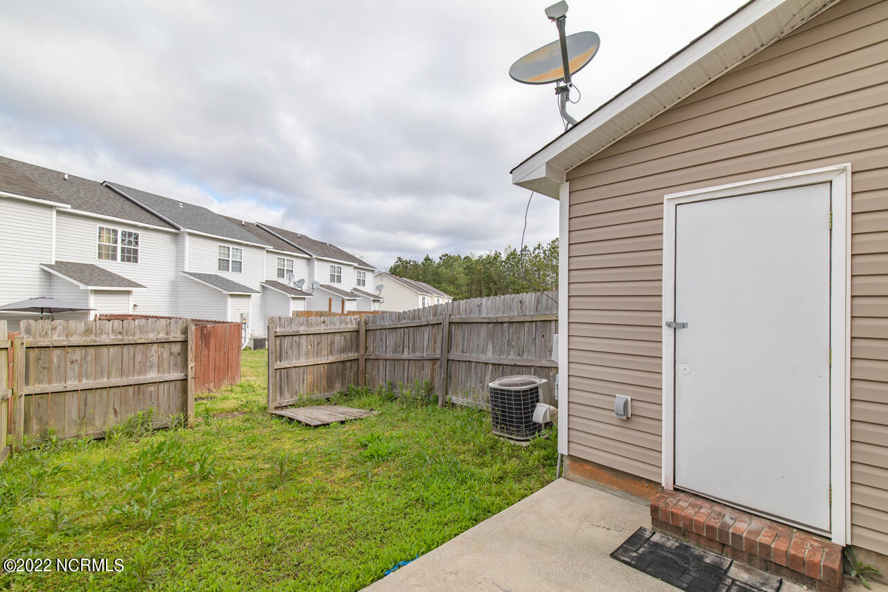 100553769 | Photo 22