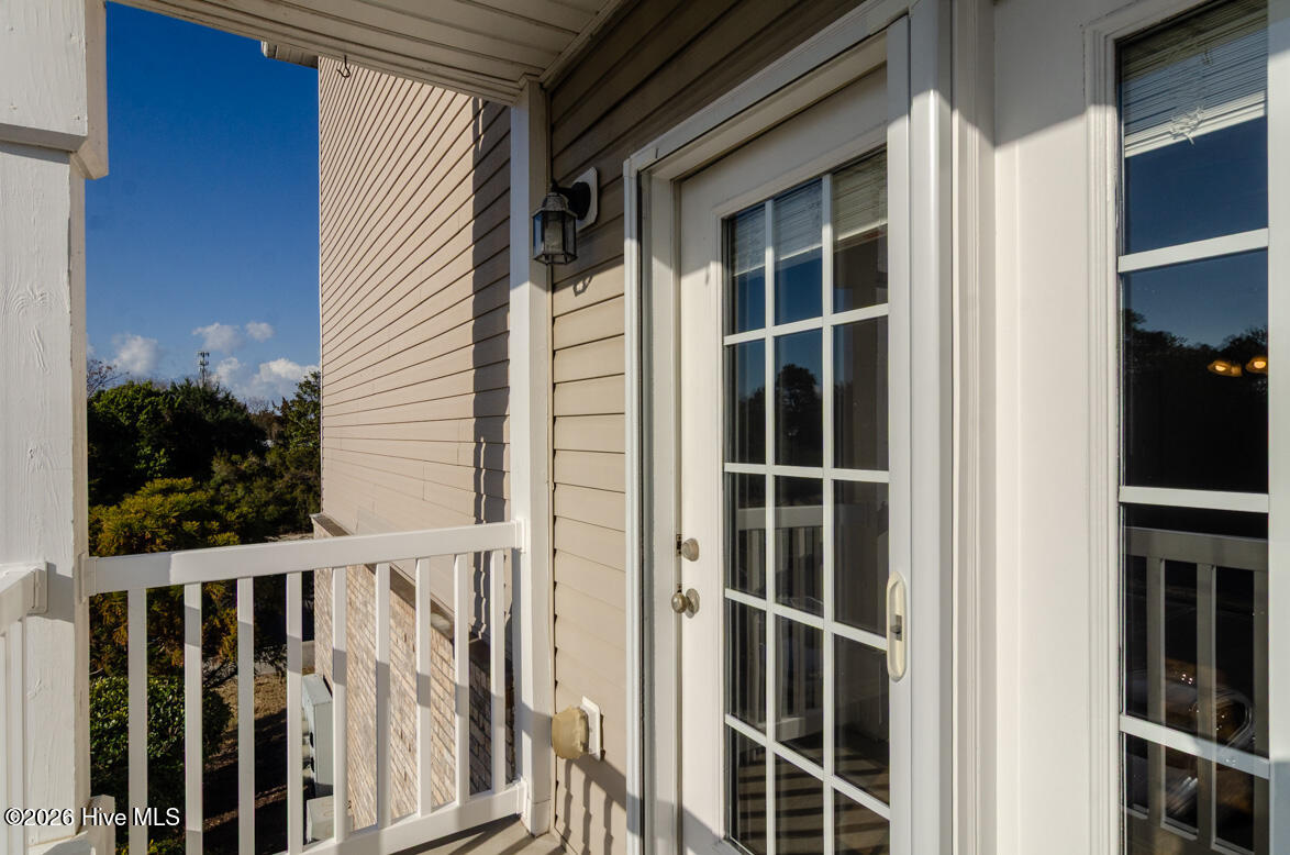 100558160 | Photo 13