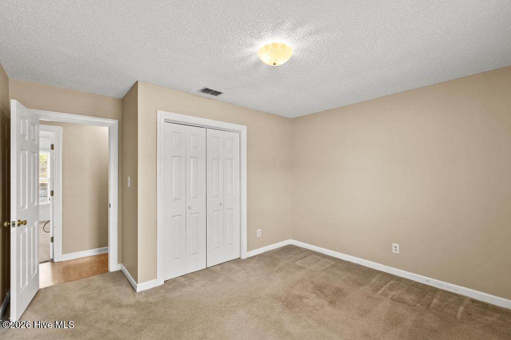 100566141 | Photo 19