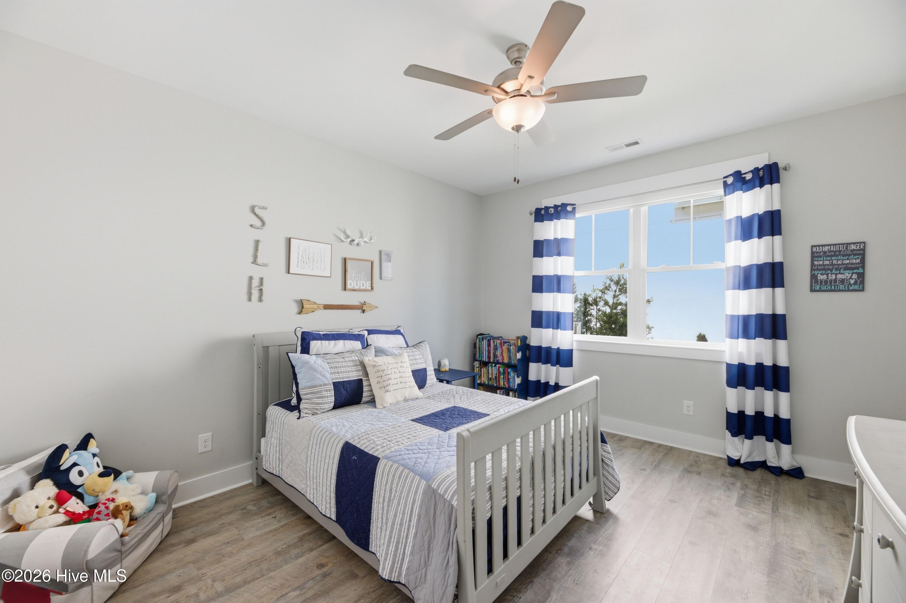 100564448 | Photo 32