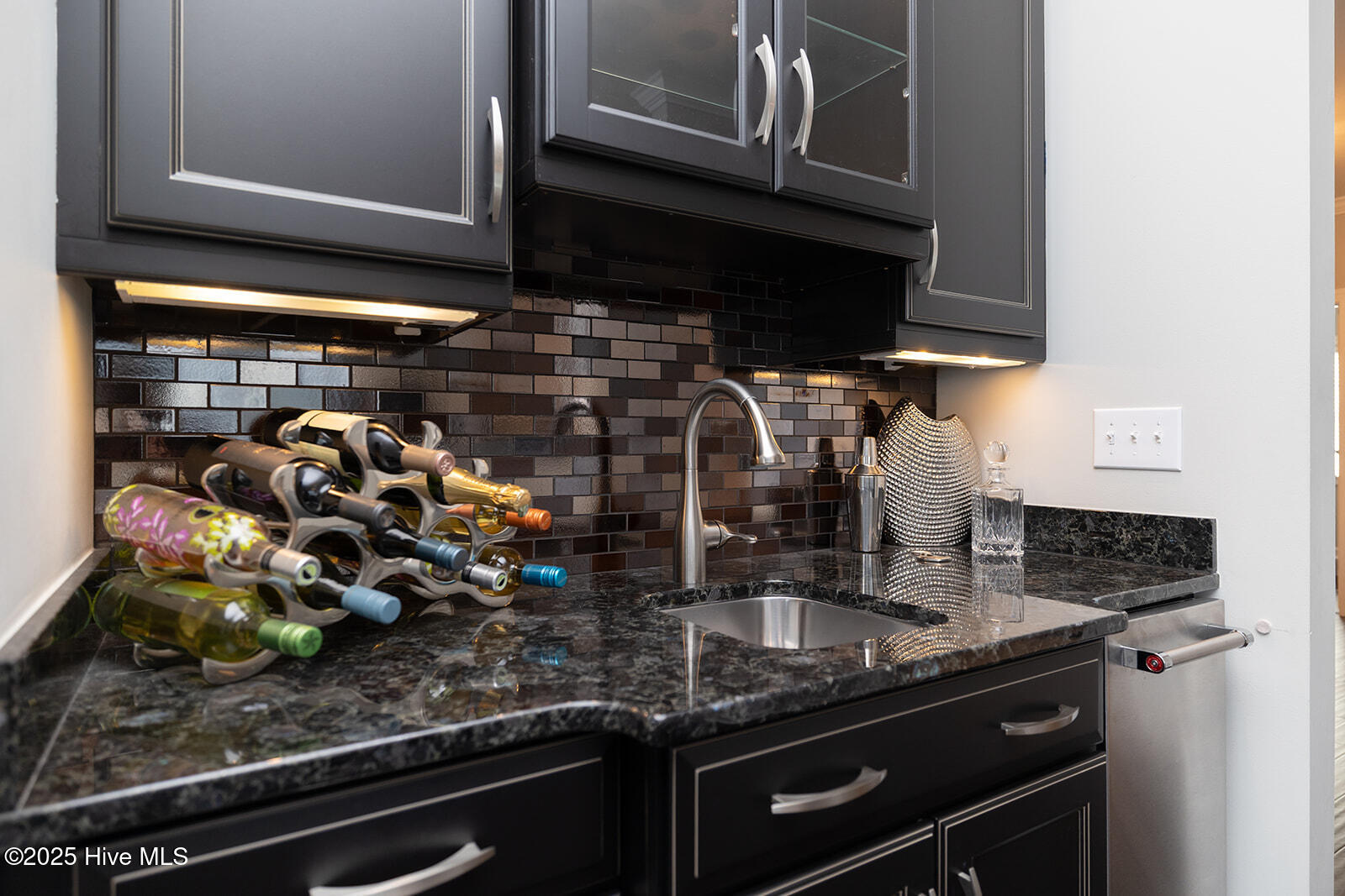 100564754 | Photo 20