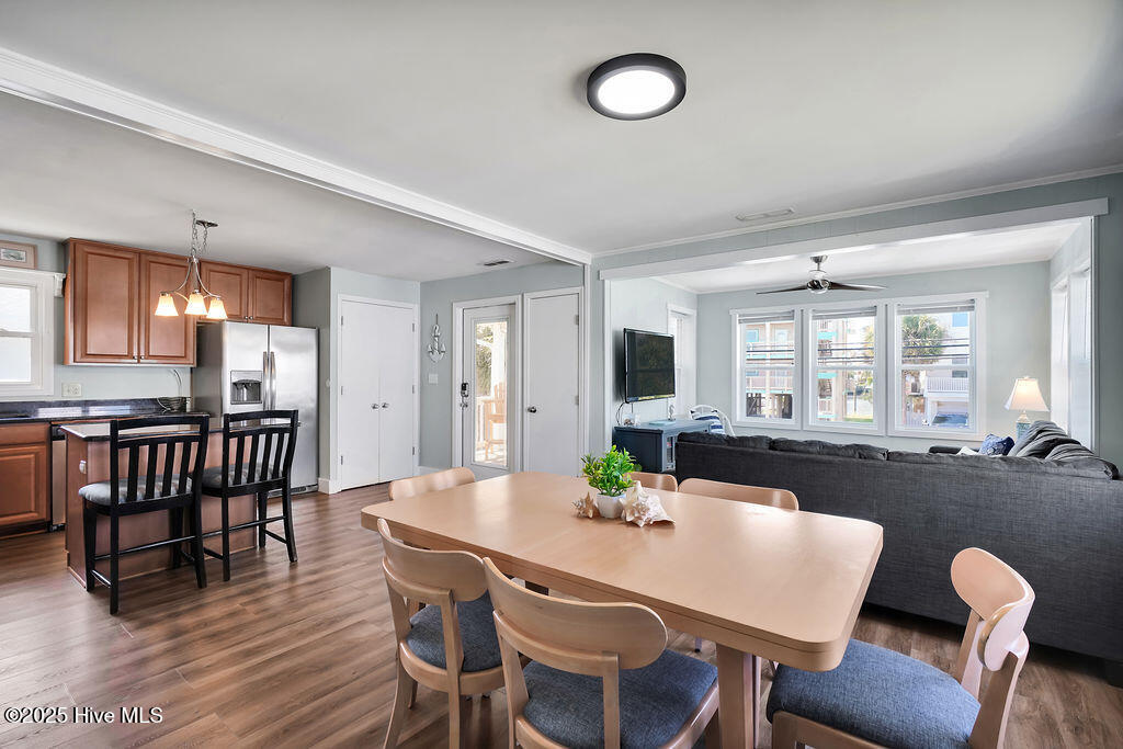 100532068 | Photo 18