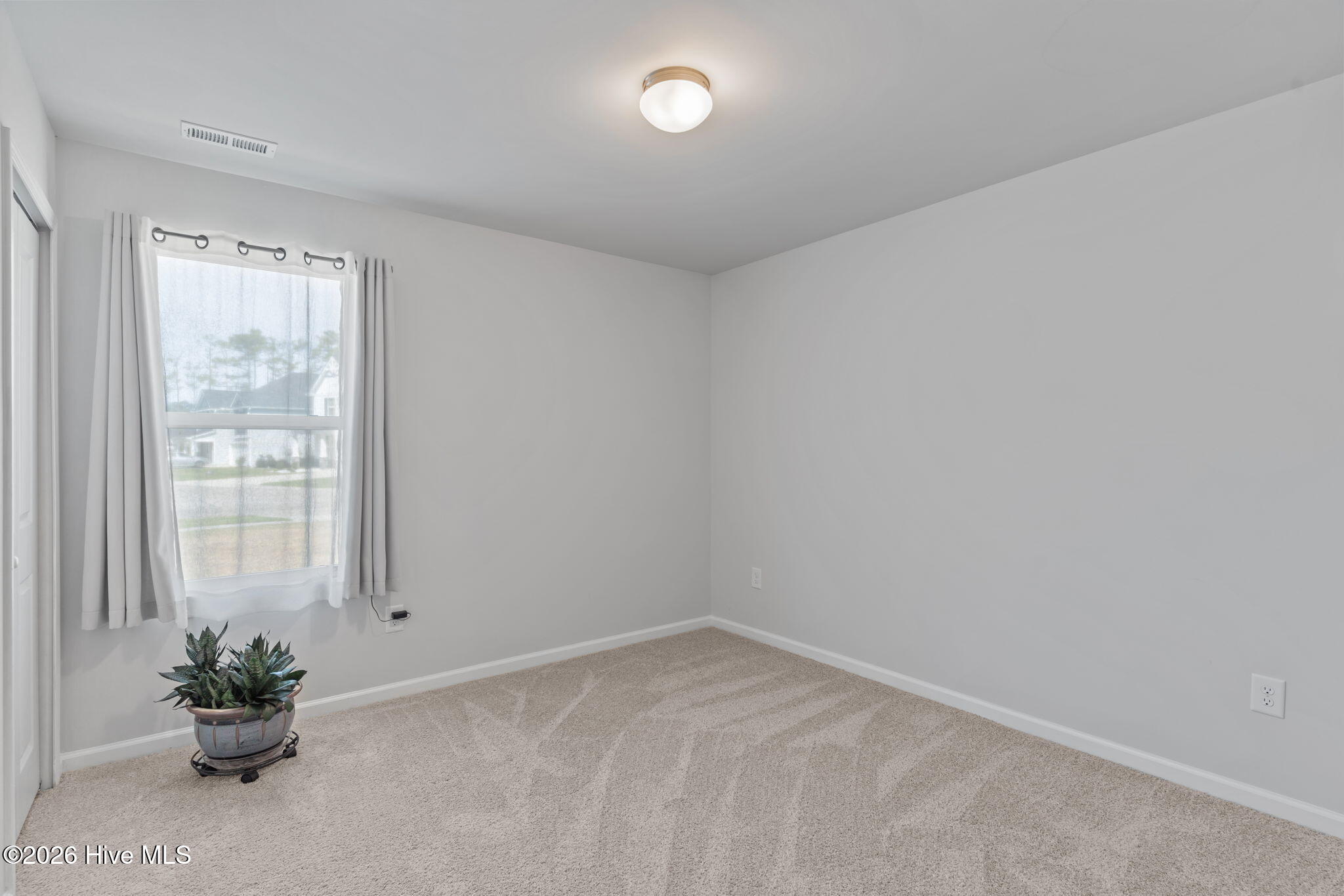 100564485 | Photo 31