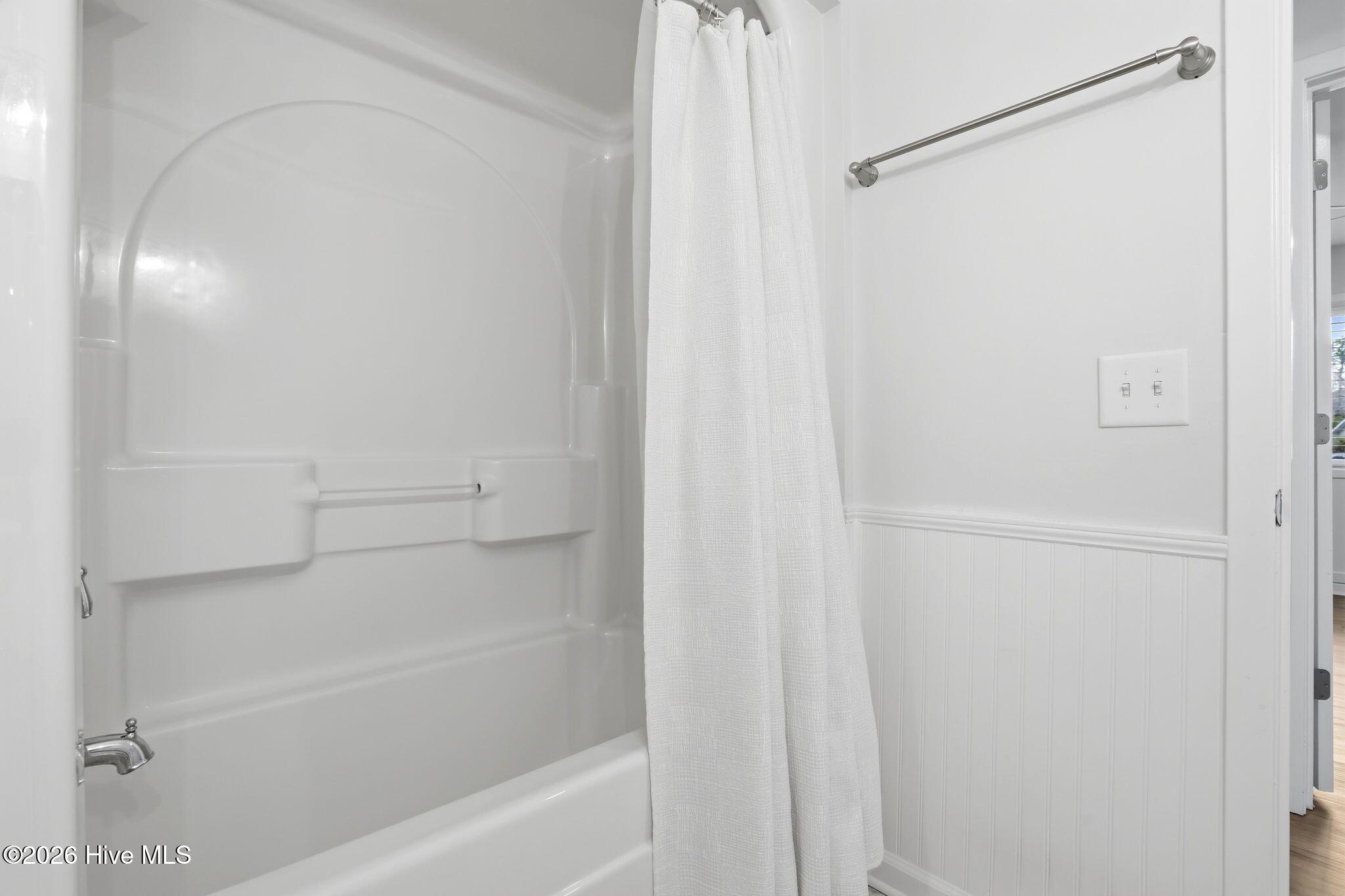 100555820 | Photo 34