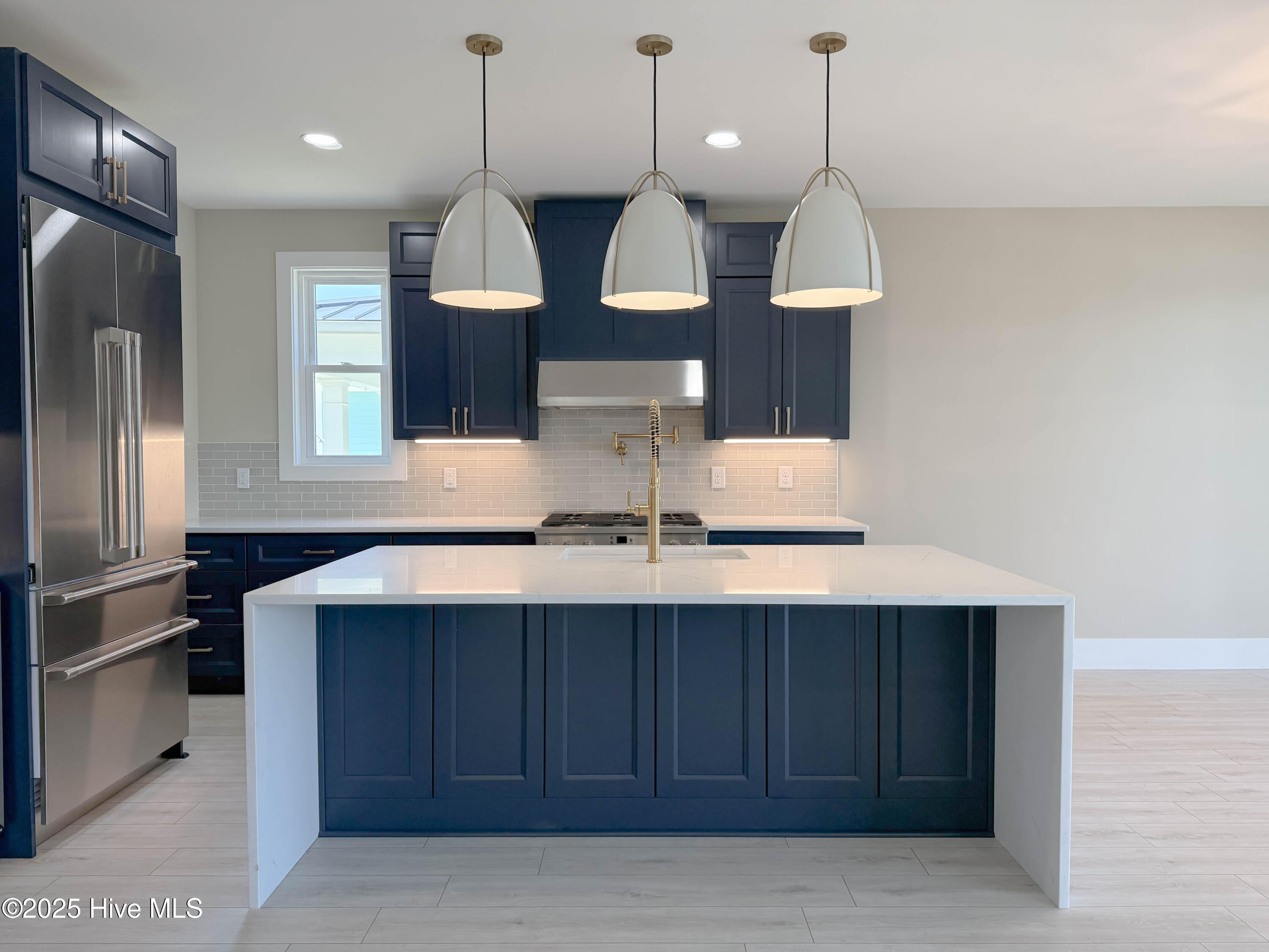 100539536 | Photo 126