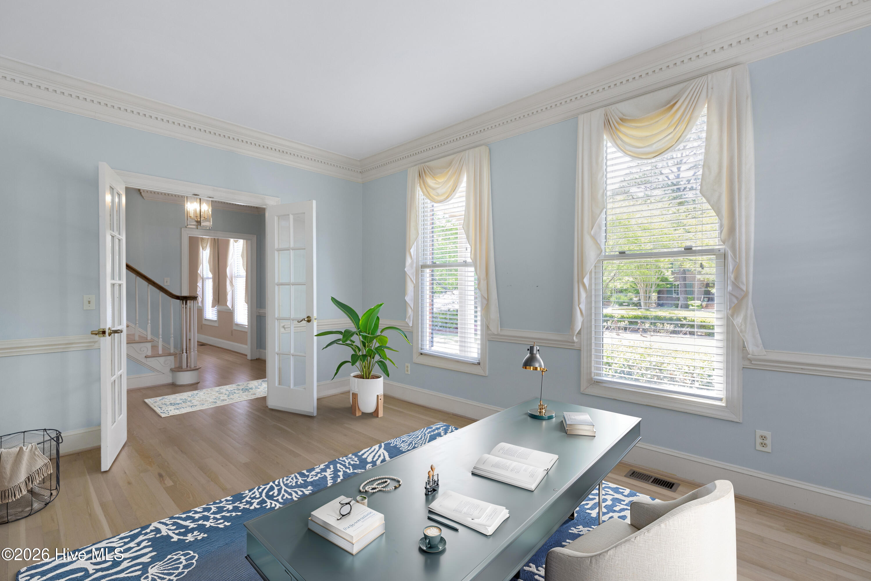 100566795 | Photo 22