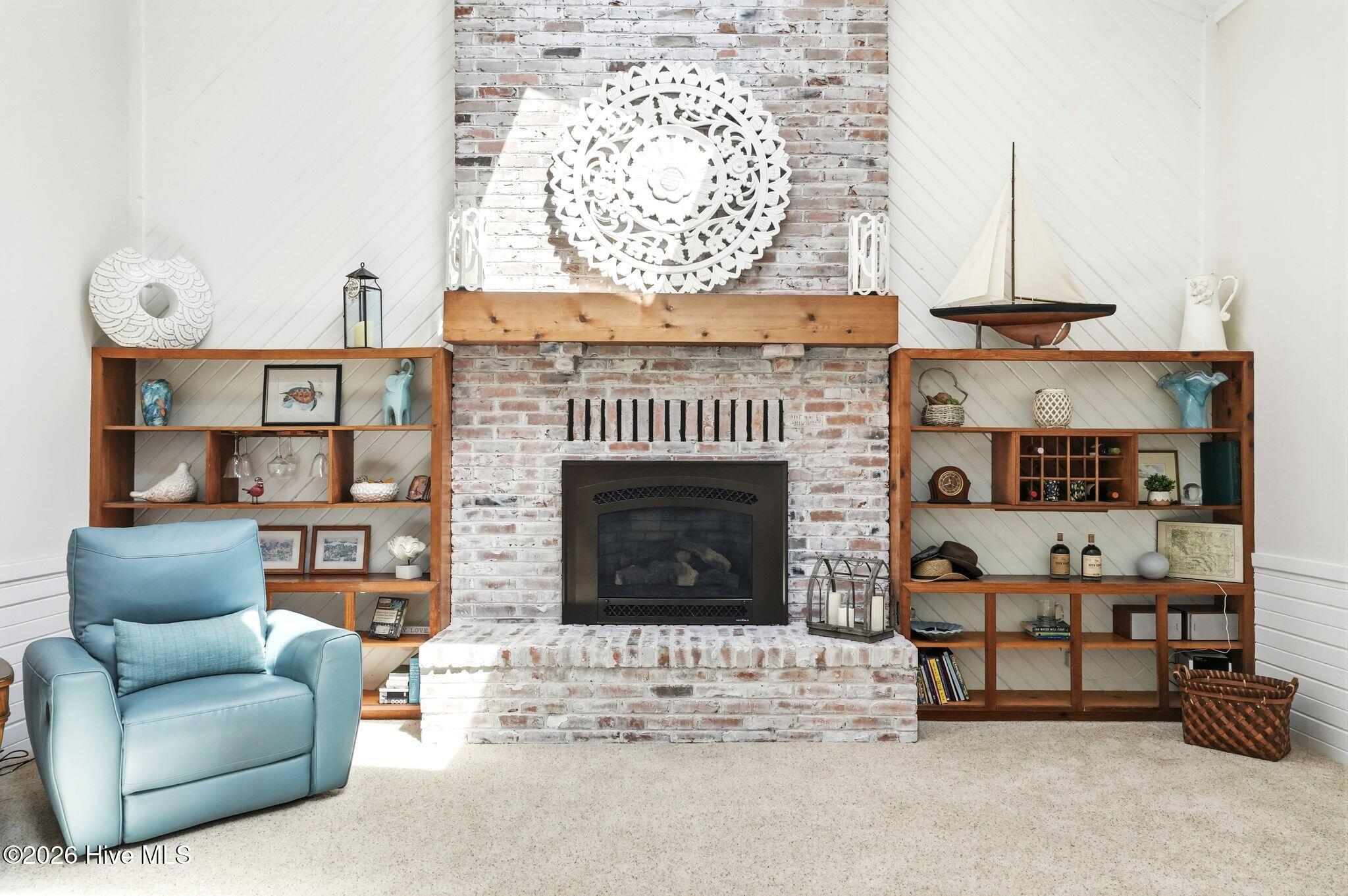 100563763 | Photo 18