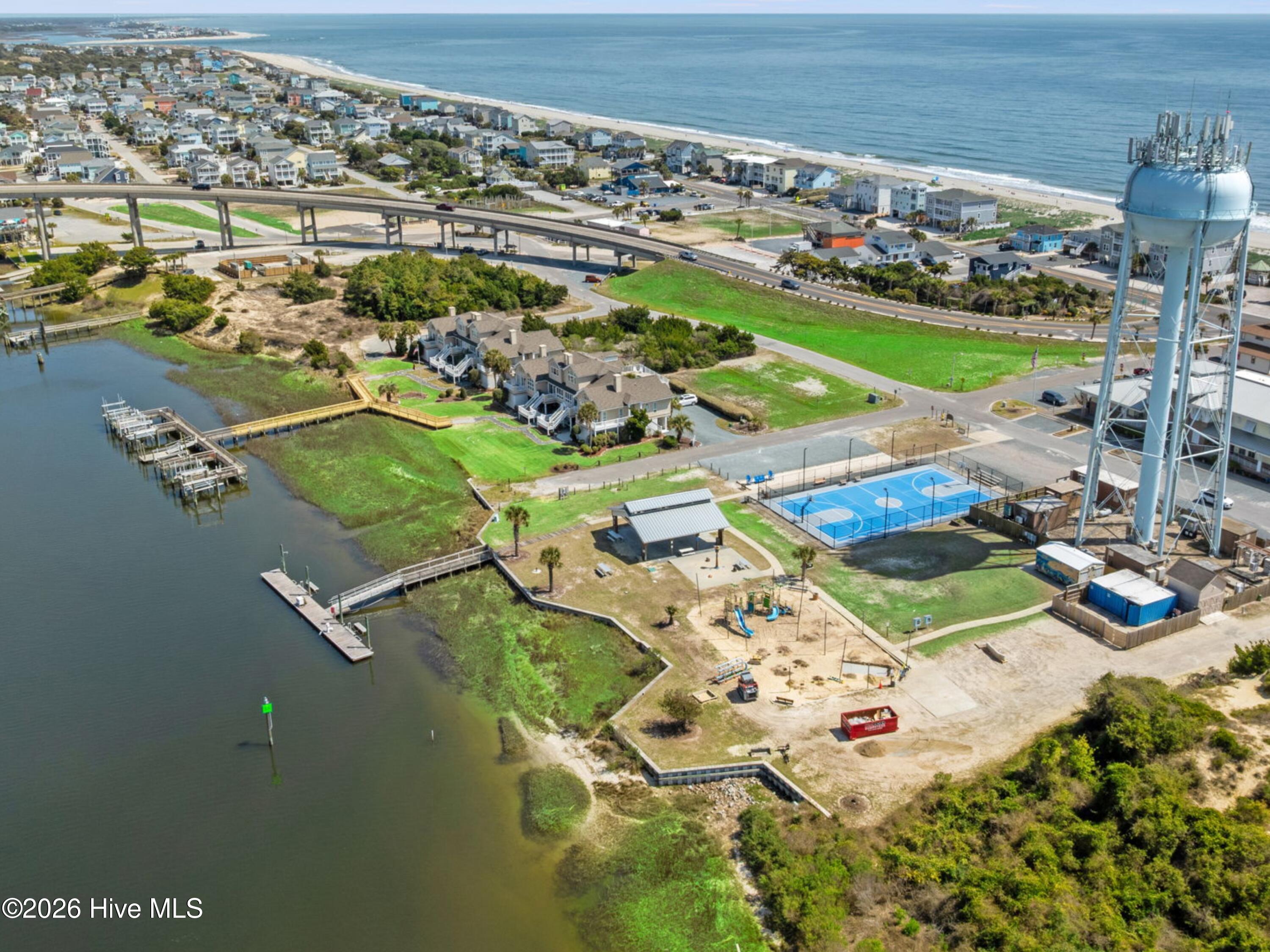 100564720 | Photo 37