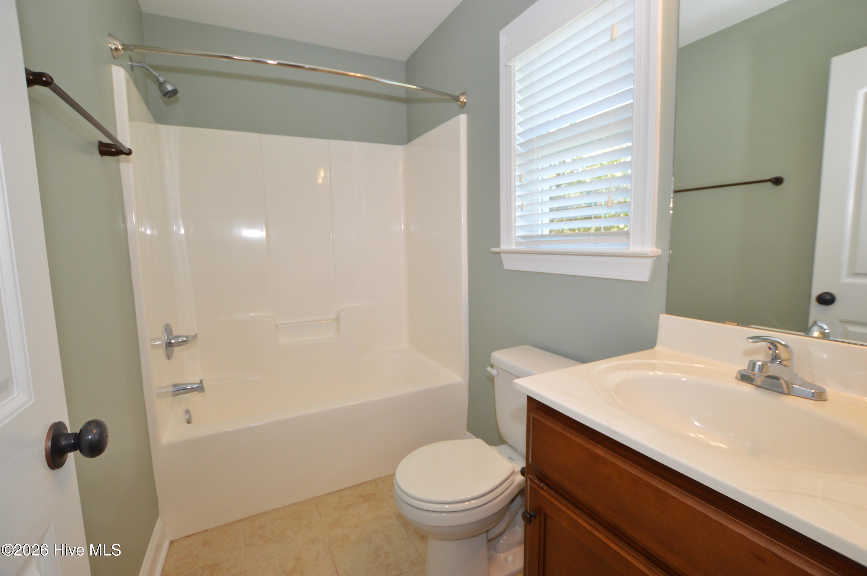 100568585 | Photo 34