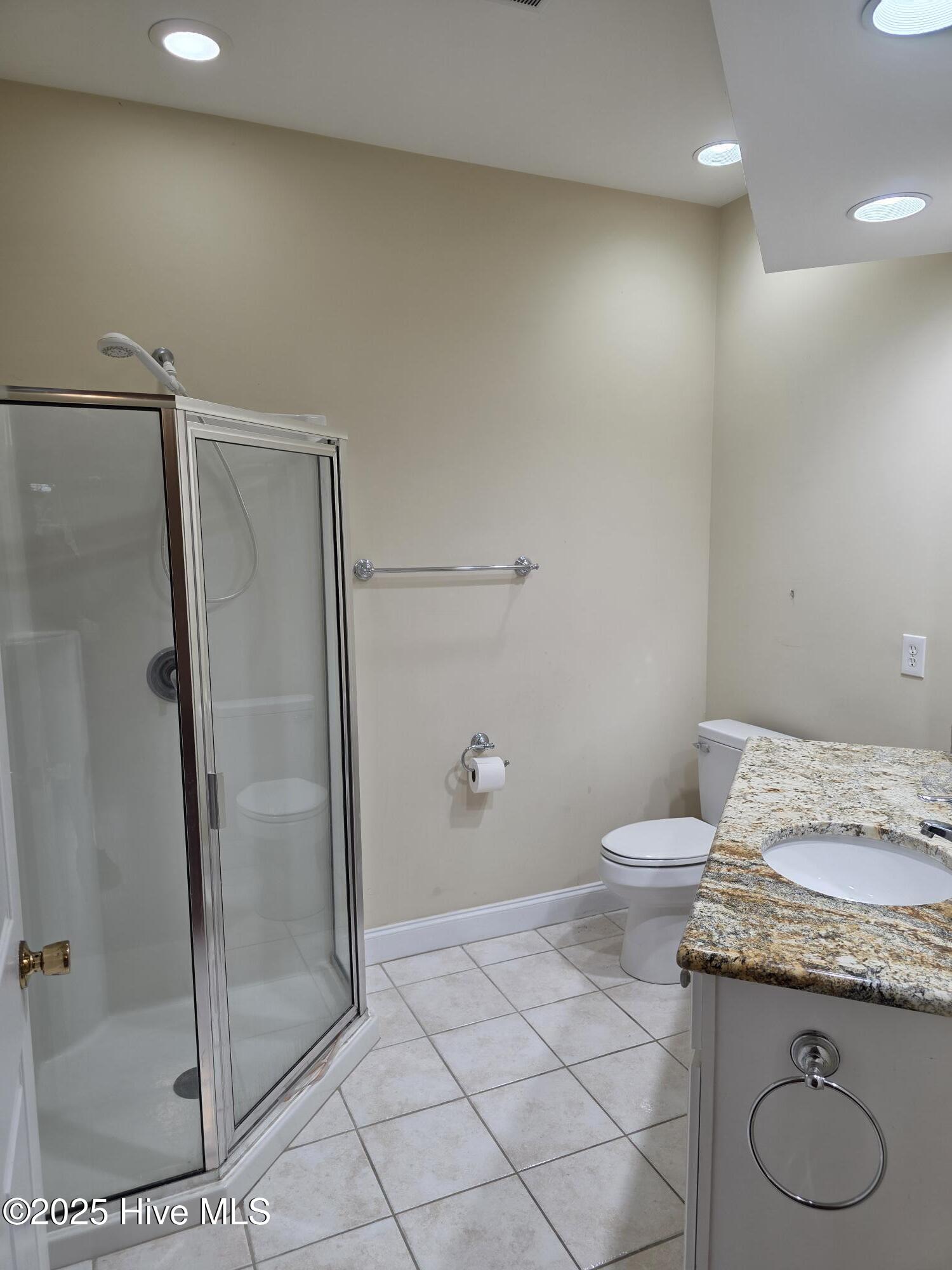 100534904 | Photo 22