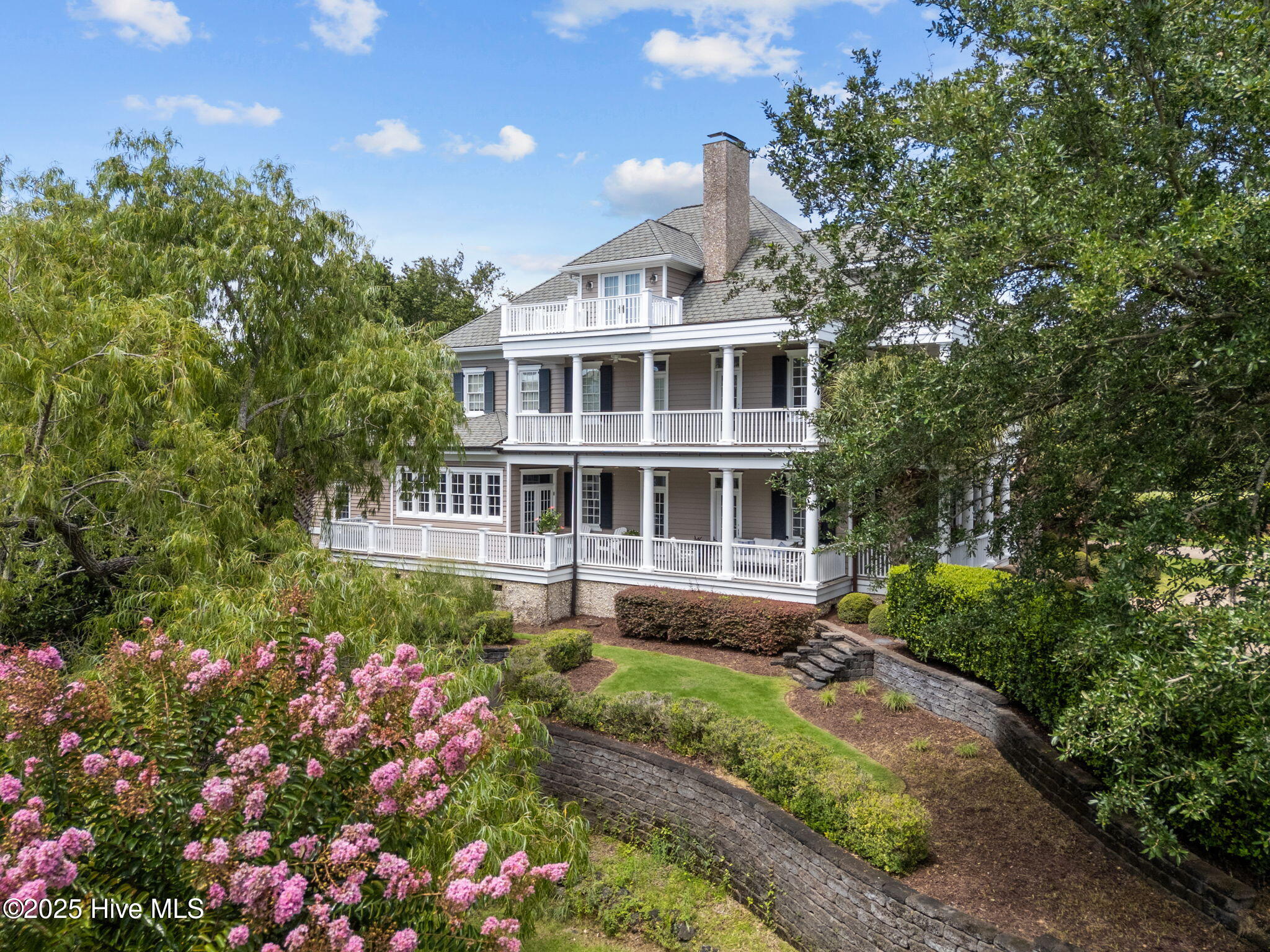 100553124 | Photo 75