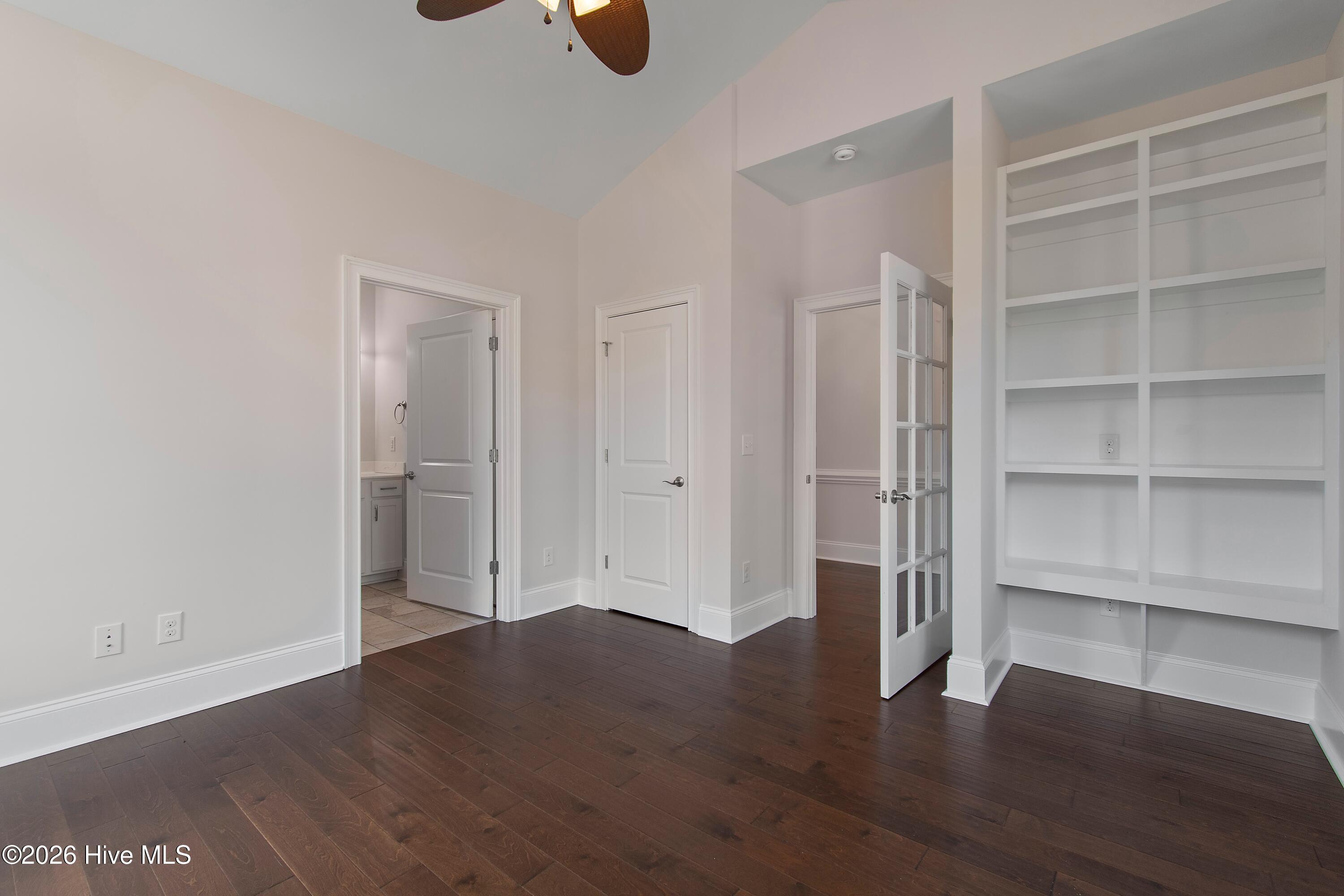 100556573 | Photo 34