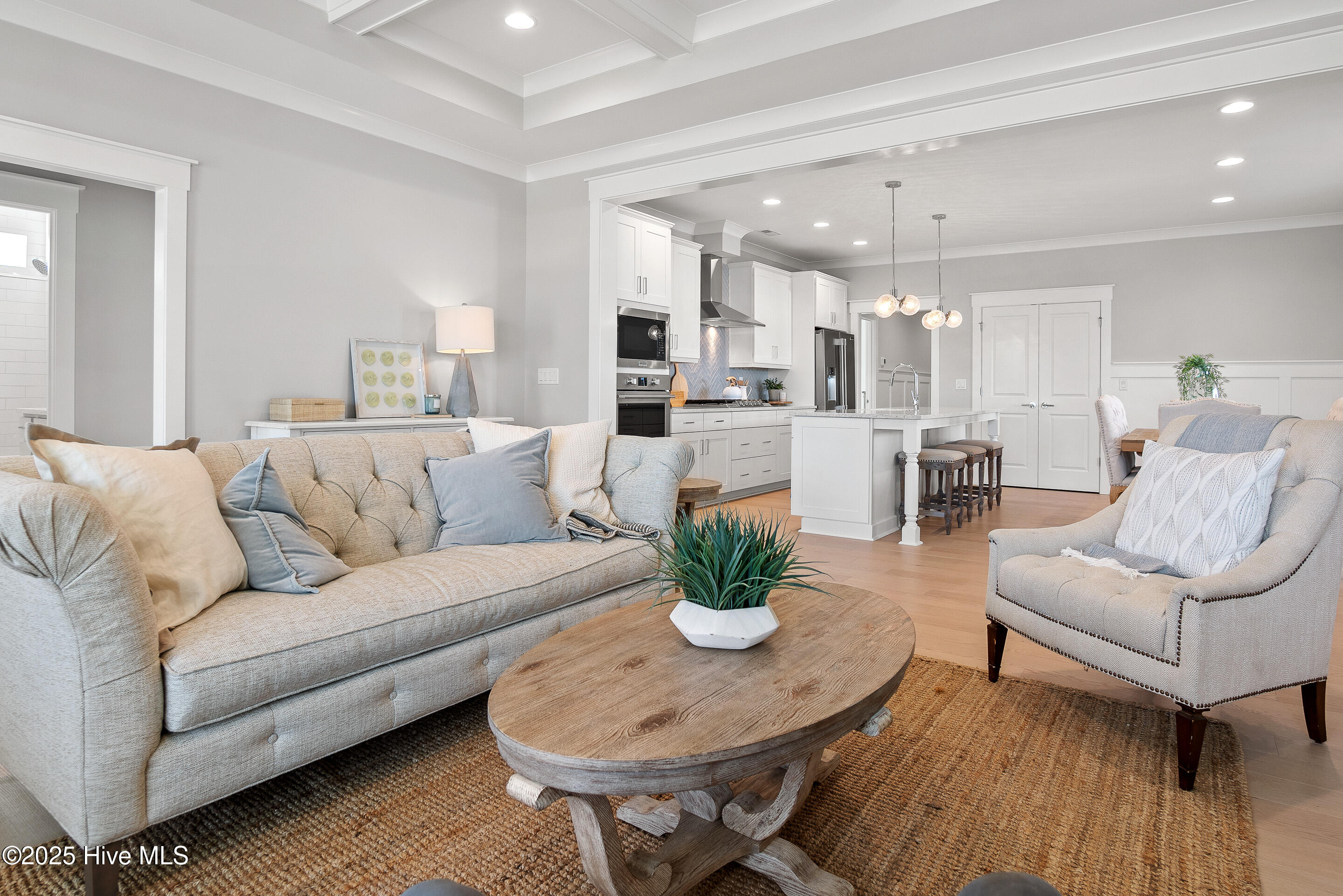 100471087 | Photo 11