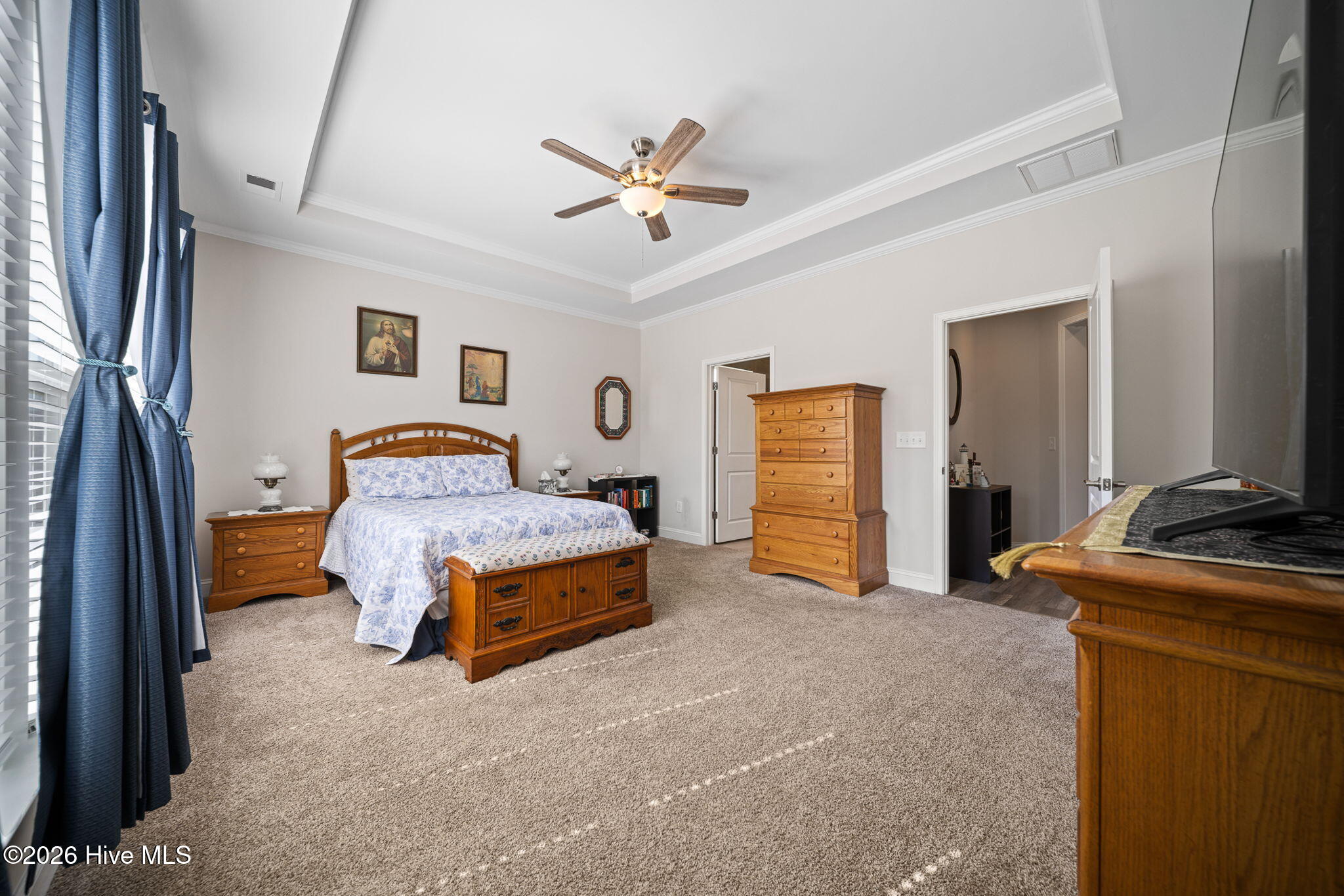 100564414 | Photo 30