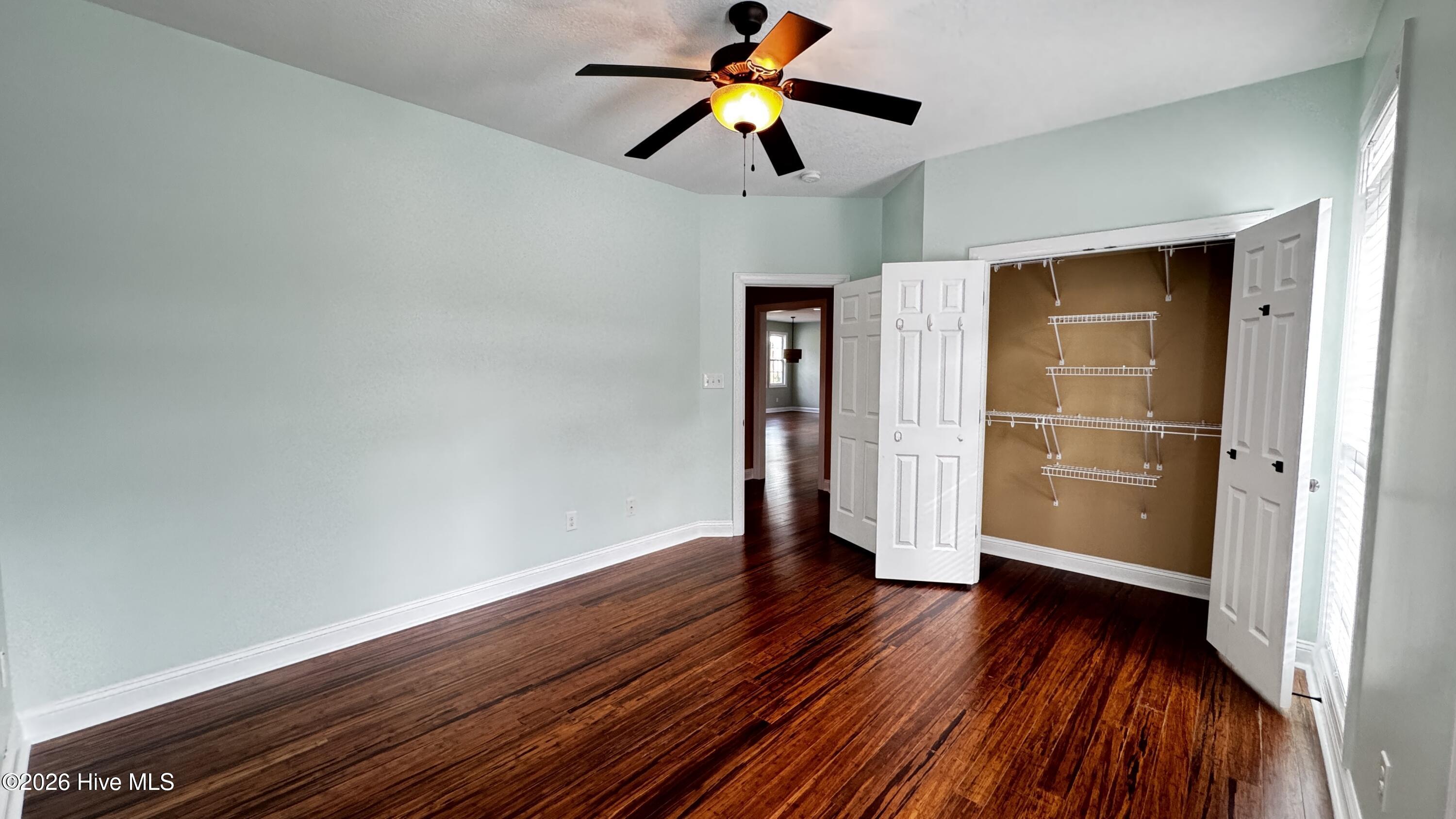 100565264 | Photo 22