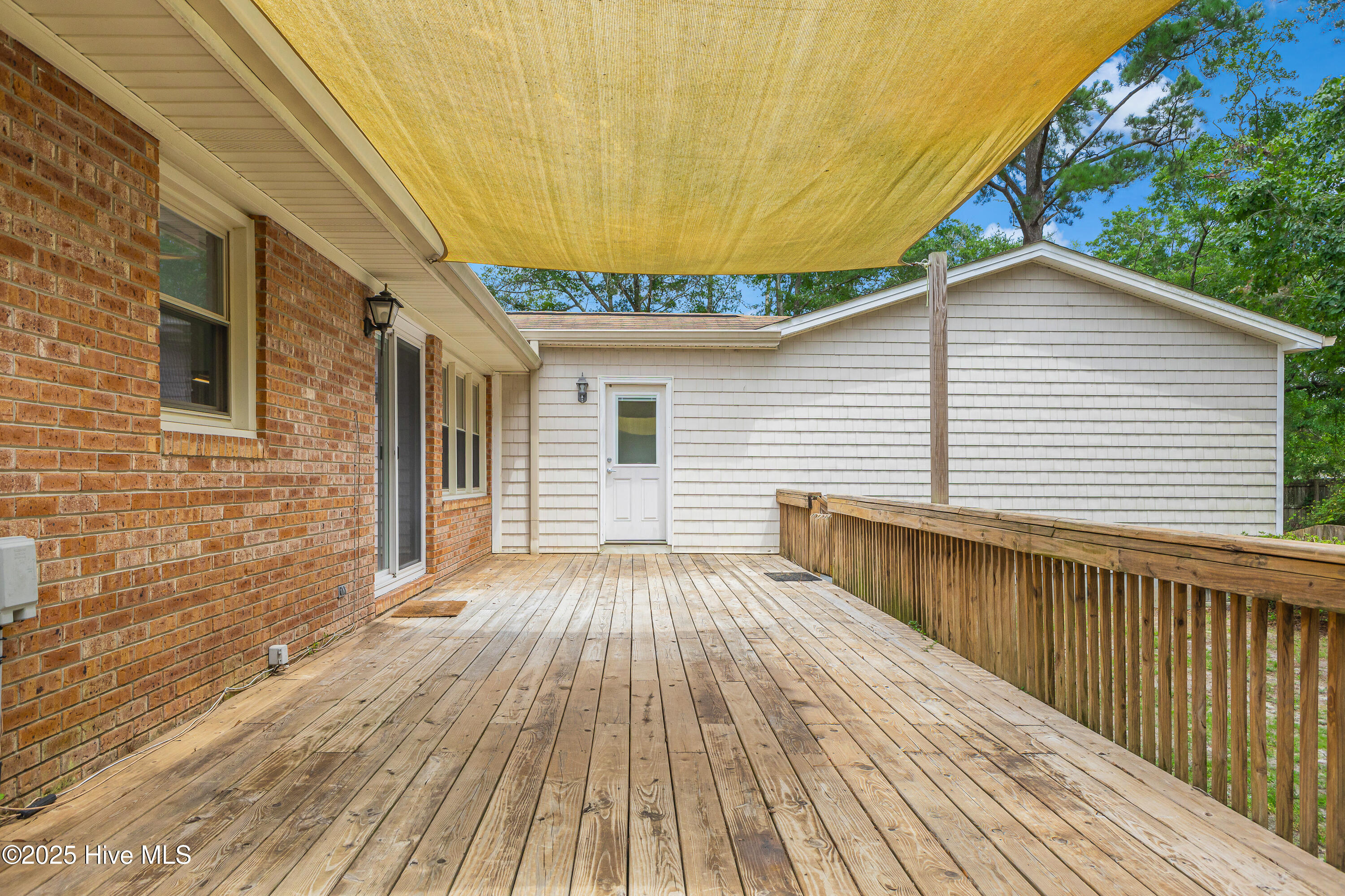 100523240 | Photo 29