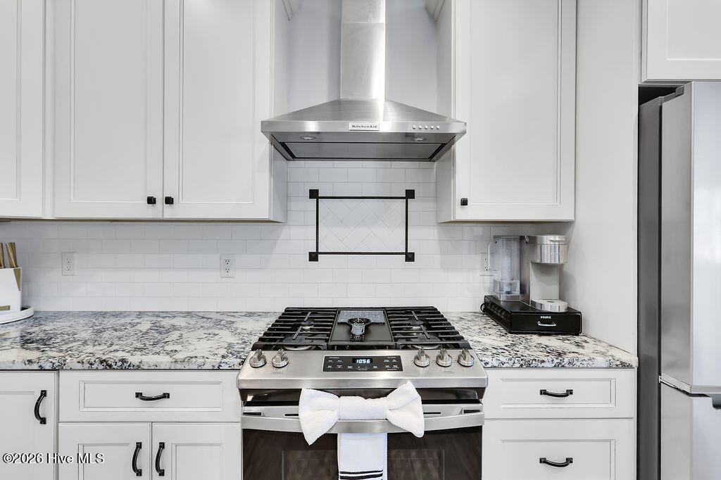 100547742 | Photo 12