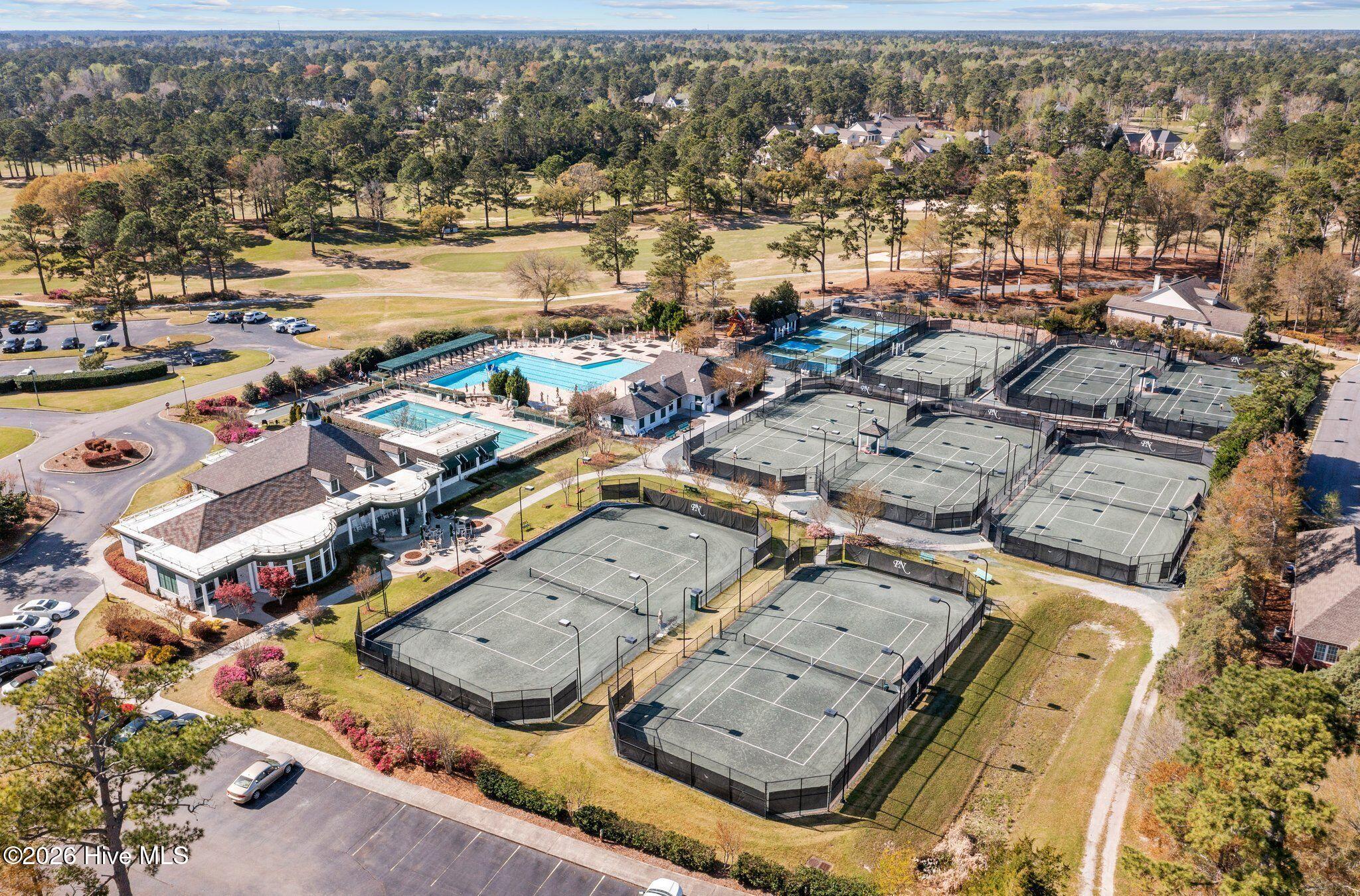 100564418 | Photo 76