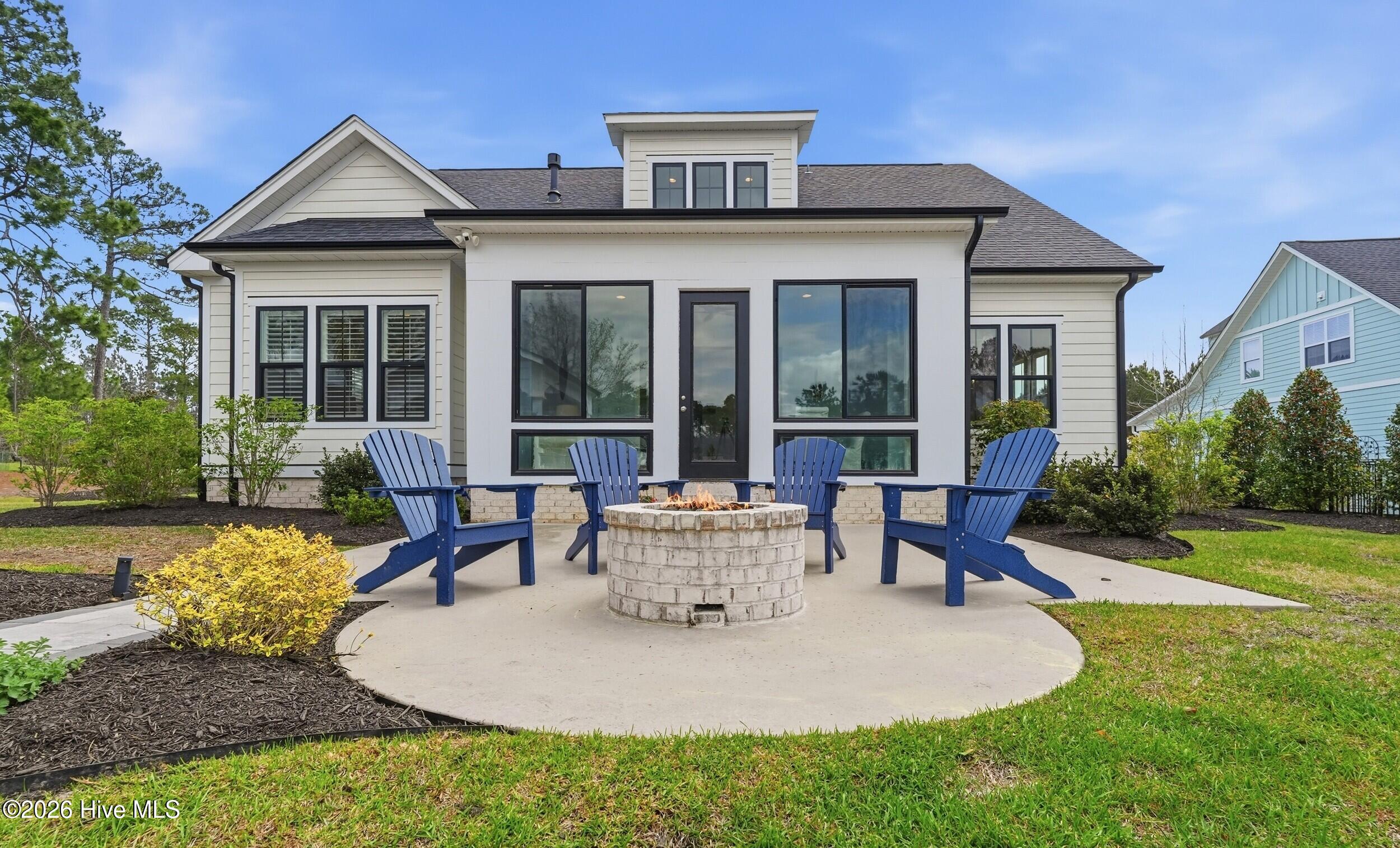 100563980 | Photo 34