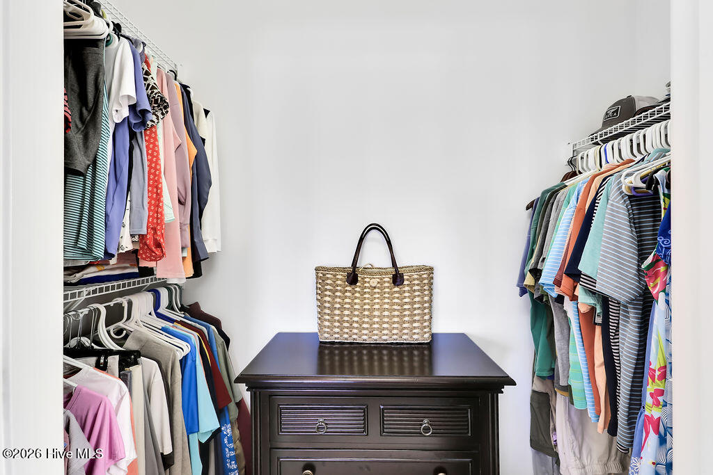 100564963 | Photo 29