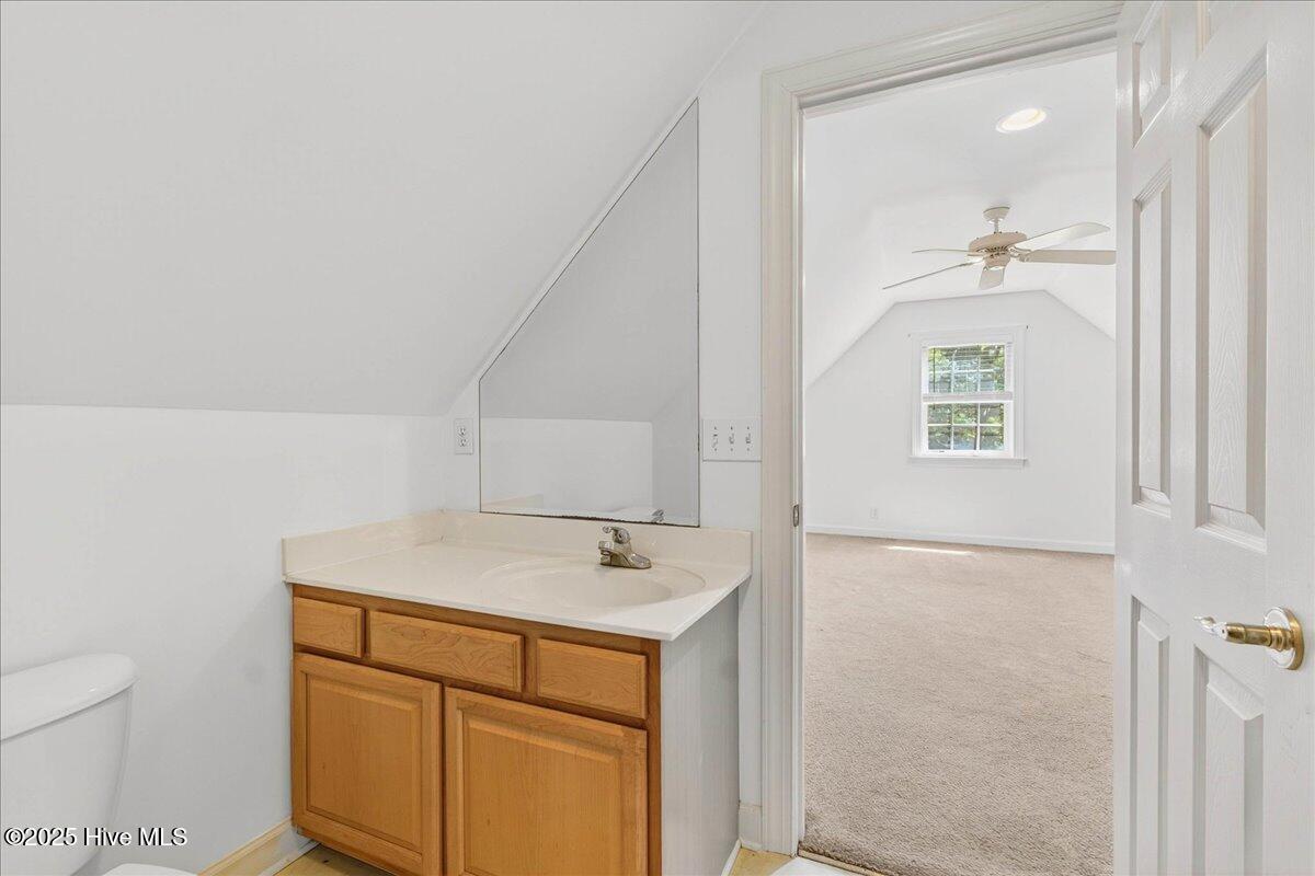 100519877 | Photo 42