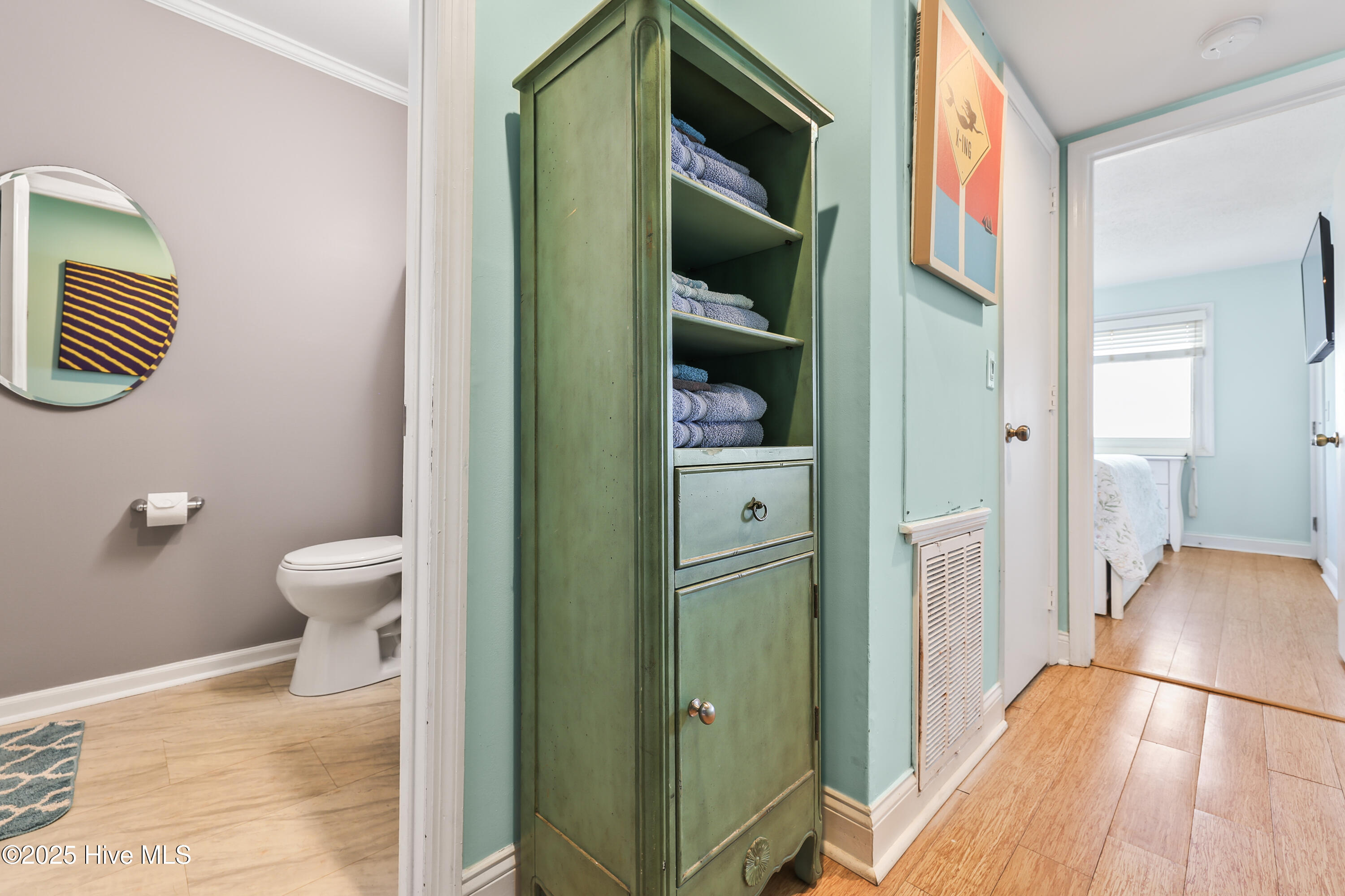 100497647 | Photo 22