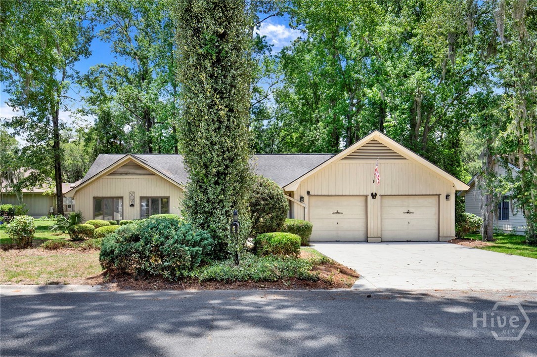 Photo 3 of Single family home for sale at 6 Cove Dr, Savannah, GA 31419 | MLS# SA358181 | Listing updated on 2026-09-18