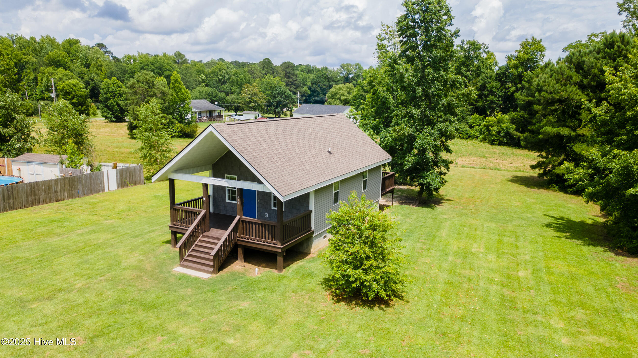 100513761 | Photo 19