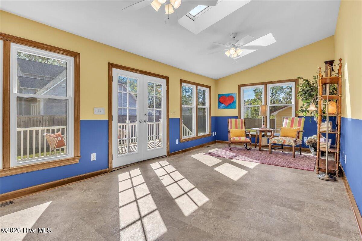 100565591 | Photo 29