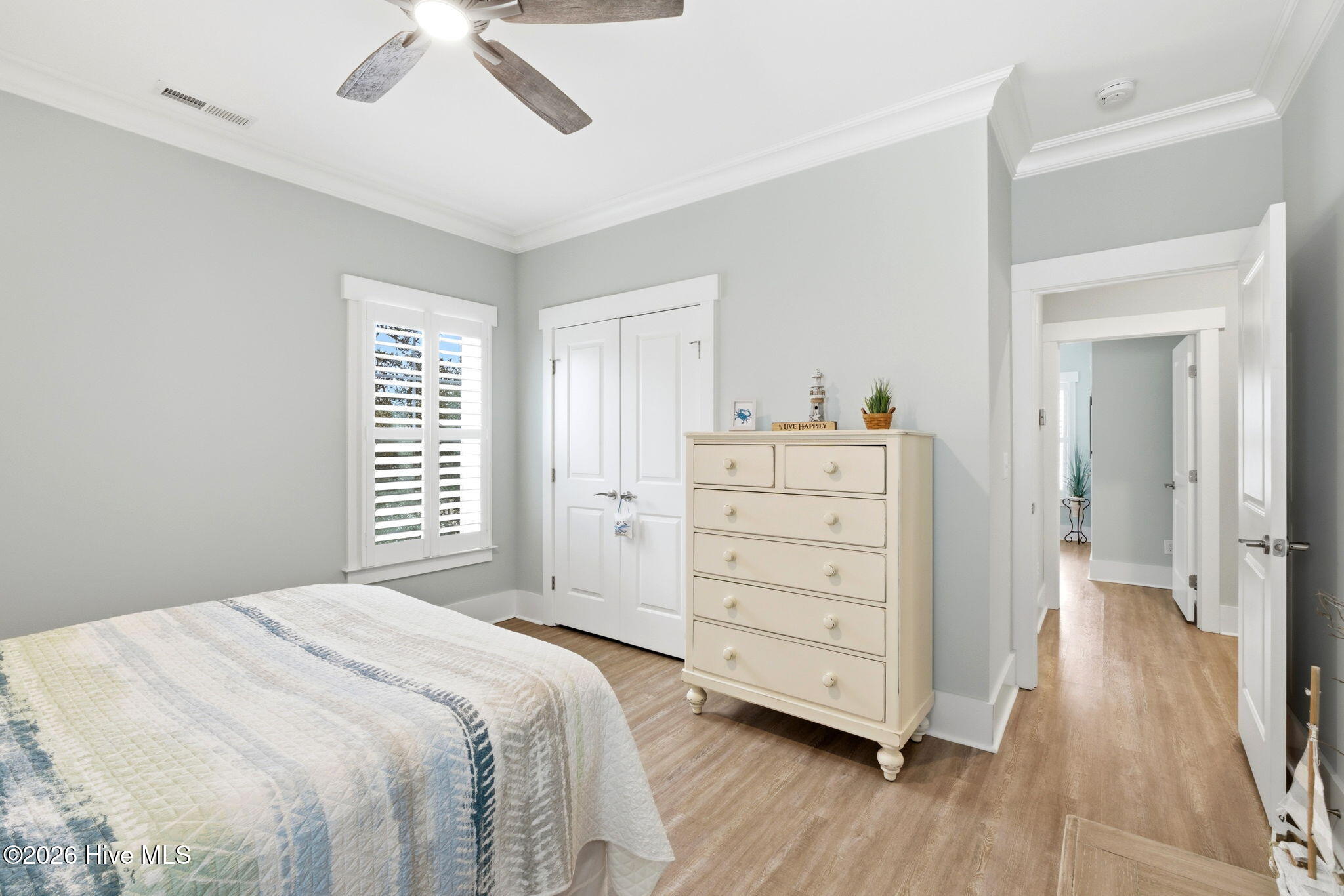 100562924 | Photo 16