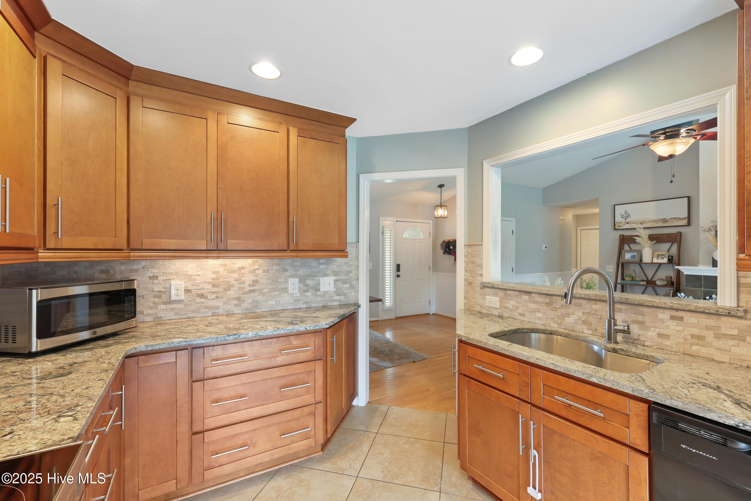 311 Oakland Drive, Wilmington, NC 28405 – photo 15: 16_img_4949