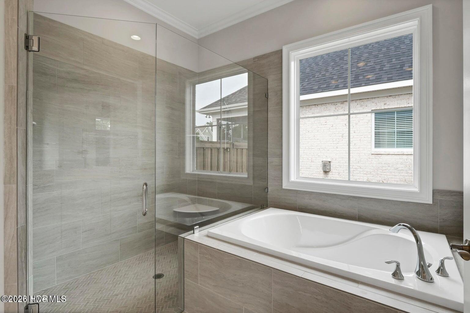 100553852 | Photo 13