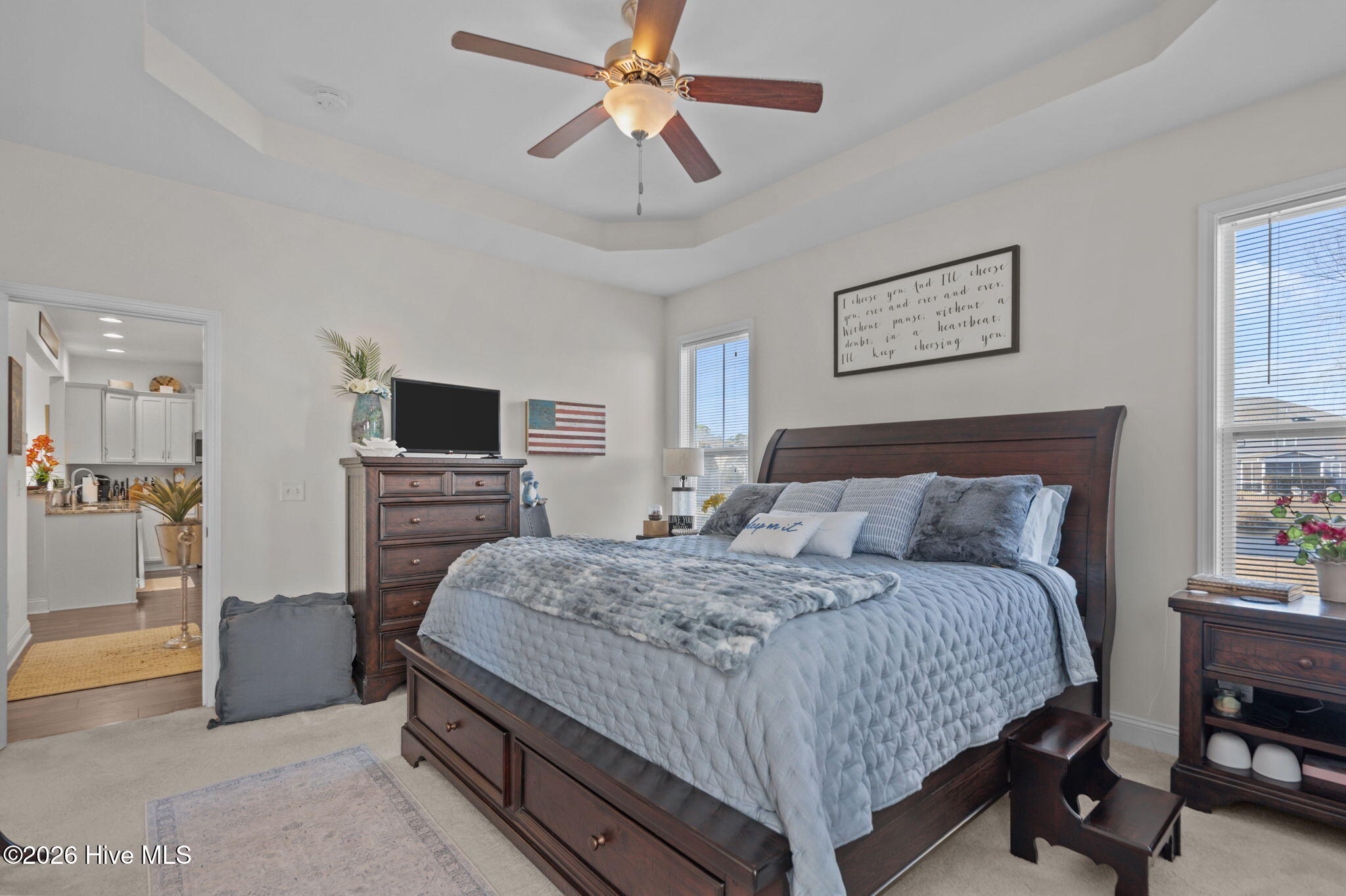 100548714 | Photo 20