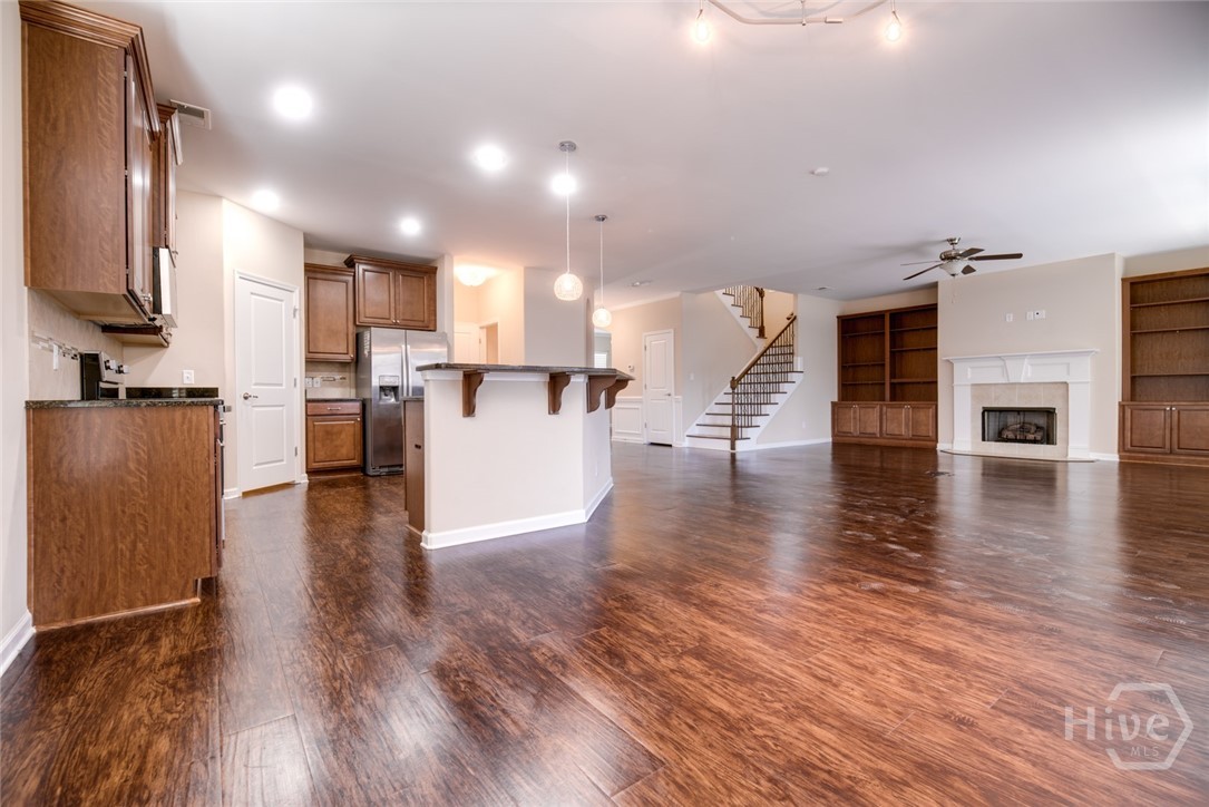 Look at all of that space! It's an entertainer's dream!!