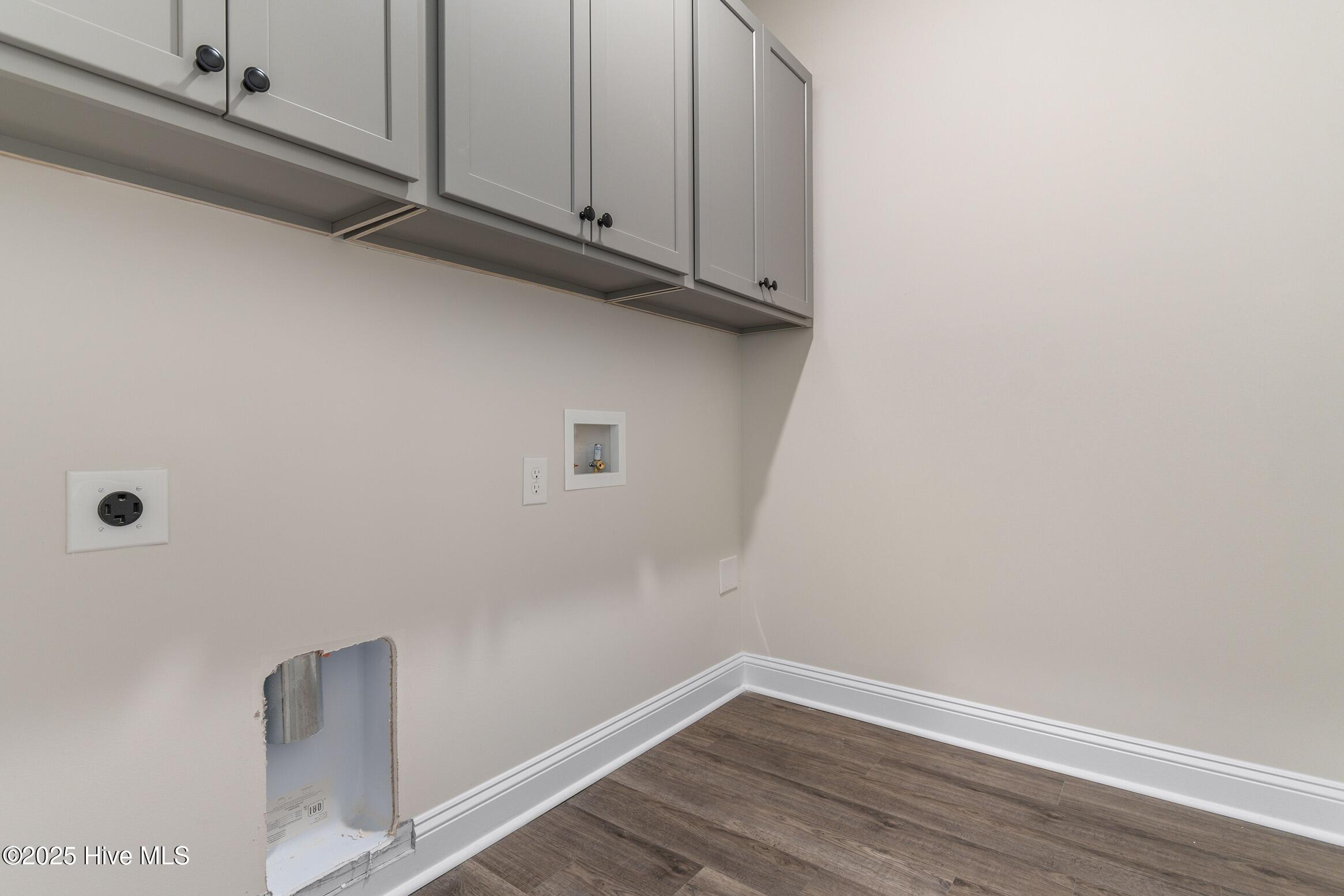 100565069 | Photo 30