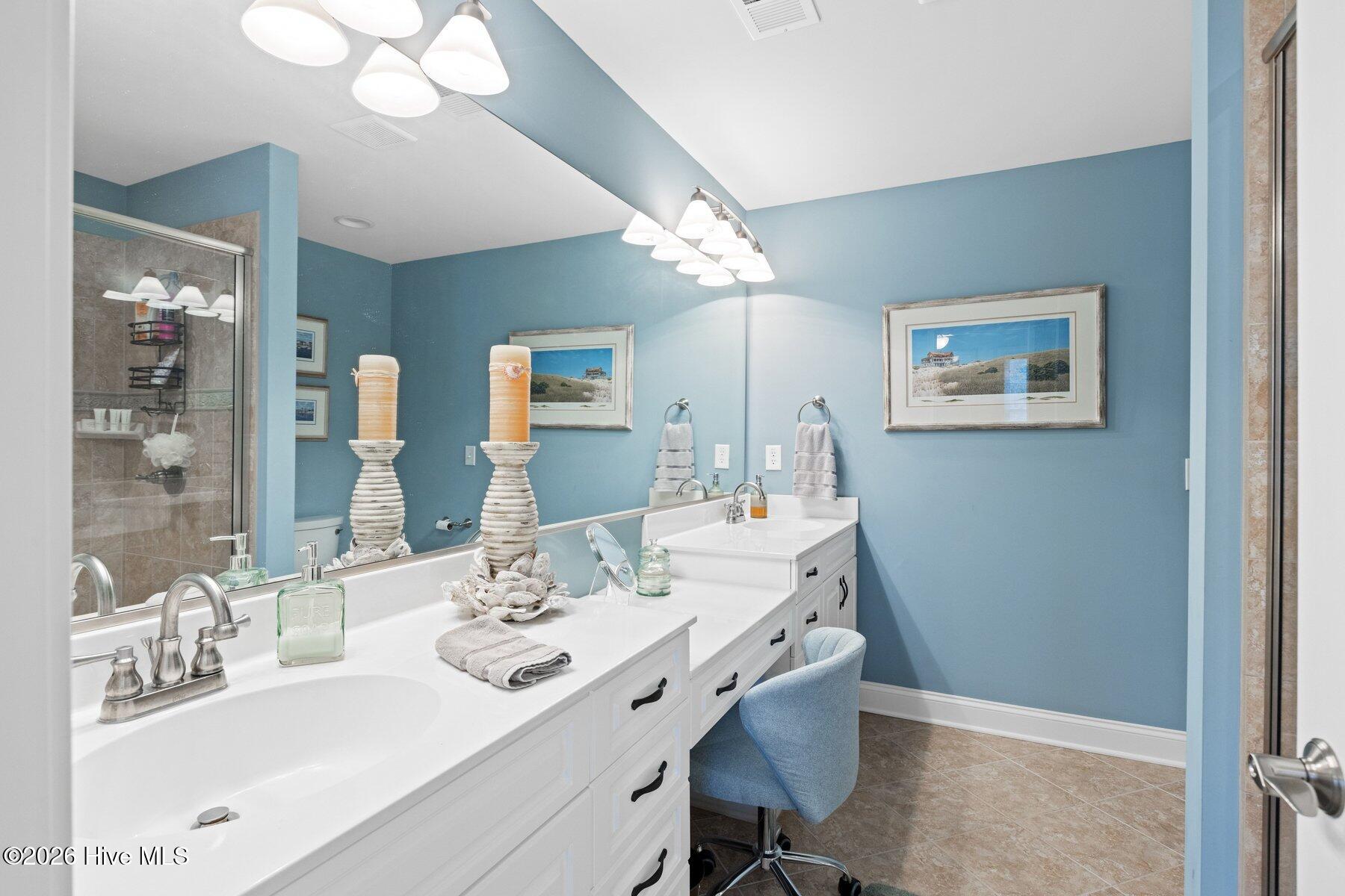 100559574 | Photo 37